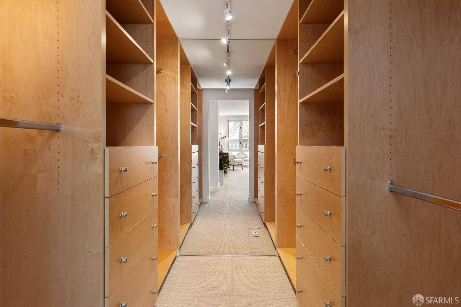 1200 California Street # 9C