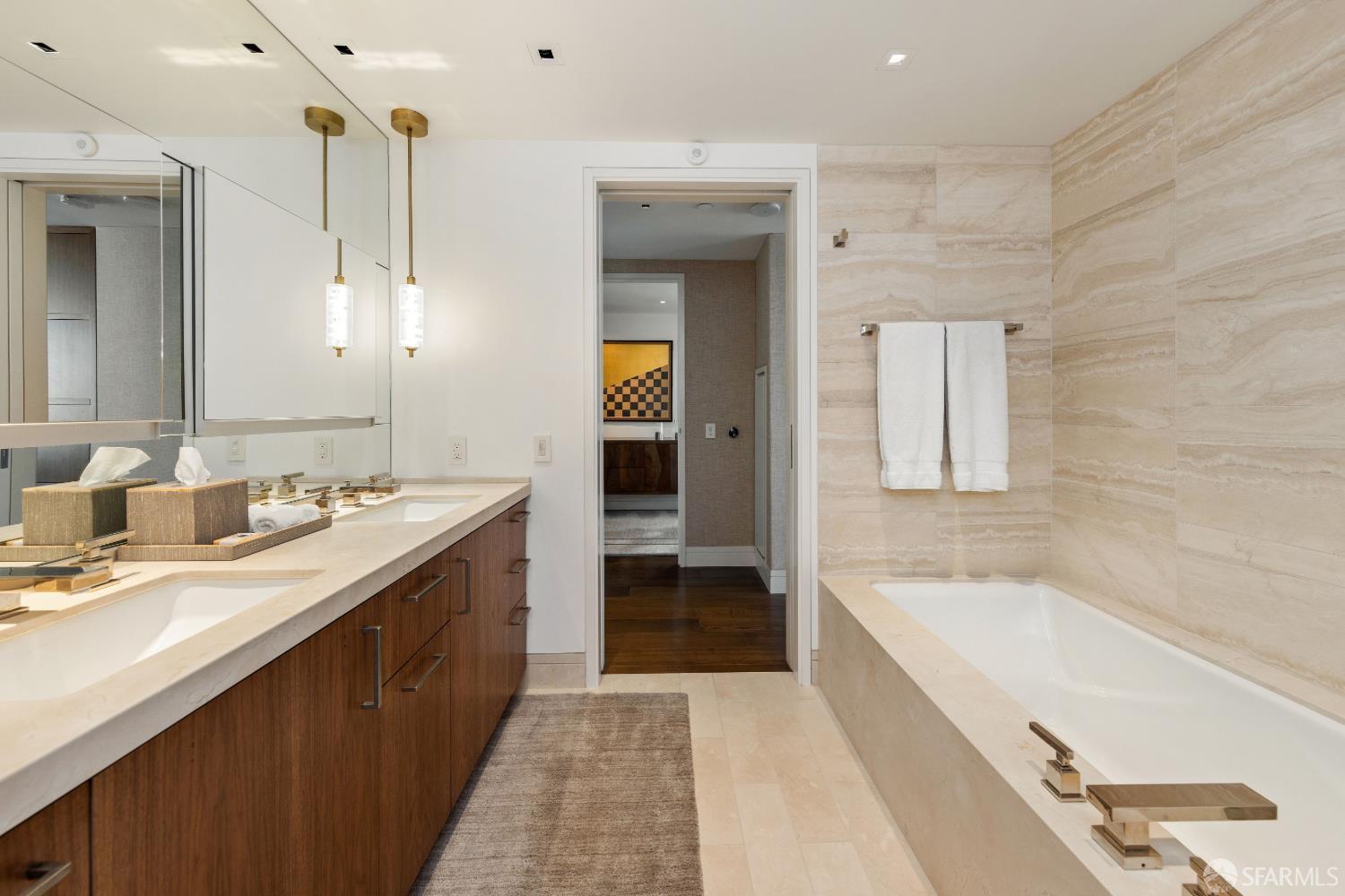 188 Minna Street # 34A