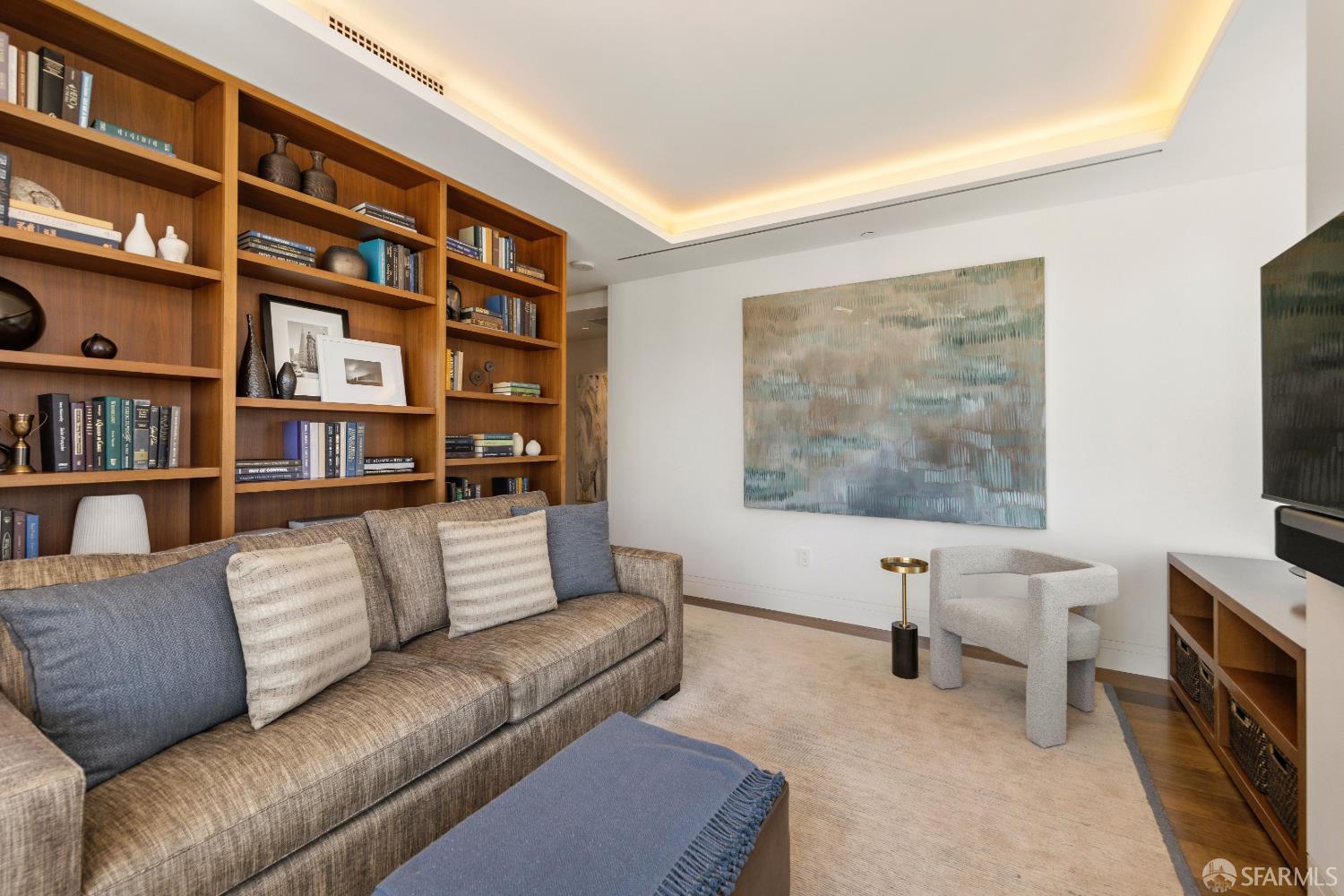 188 Minna Street # 34A