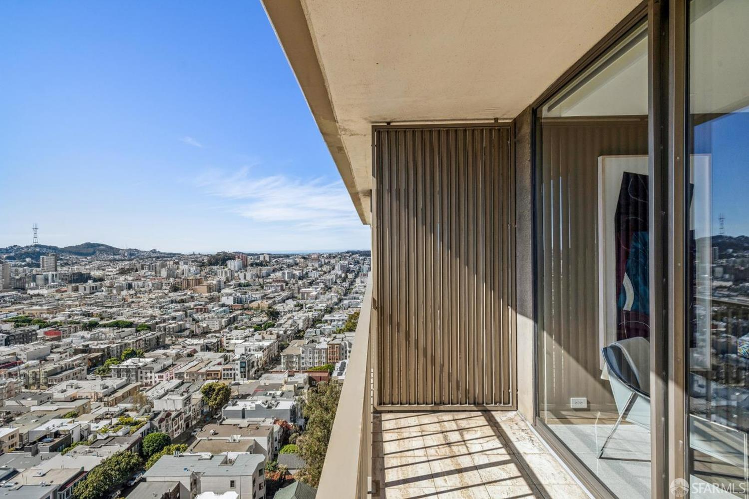 999 Green Street # 2404