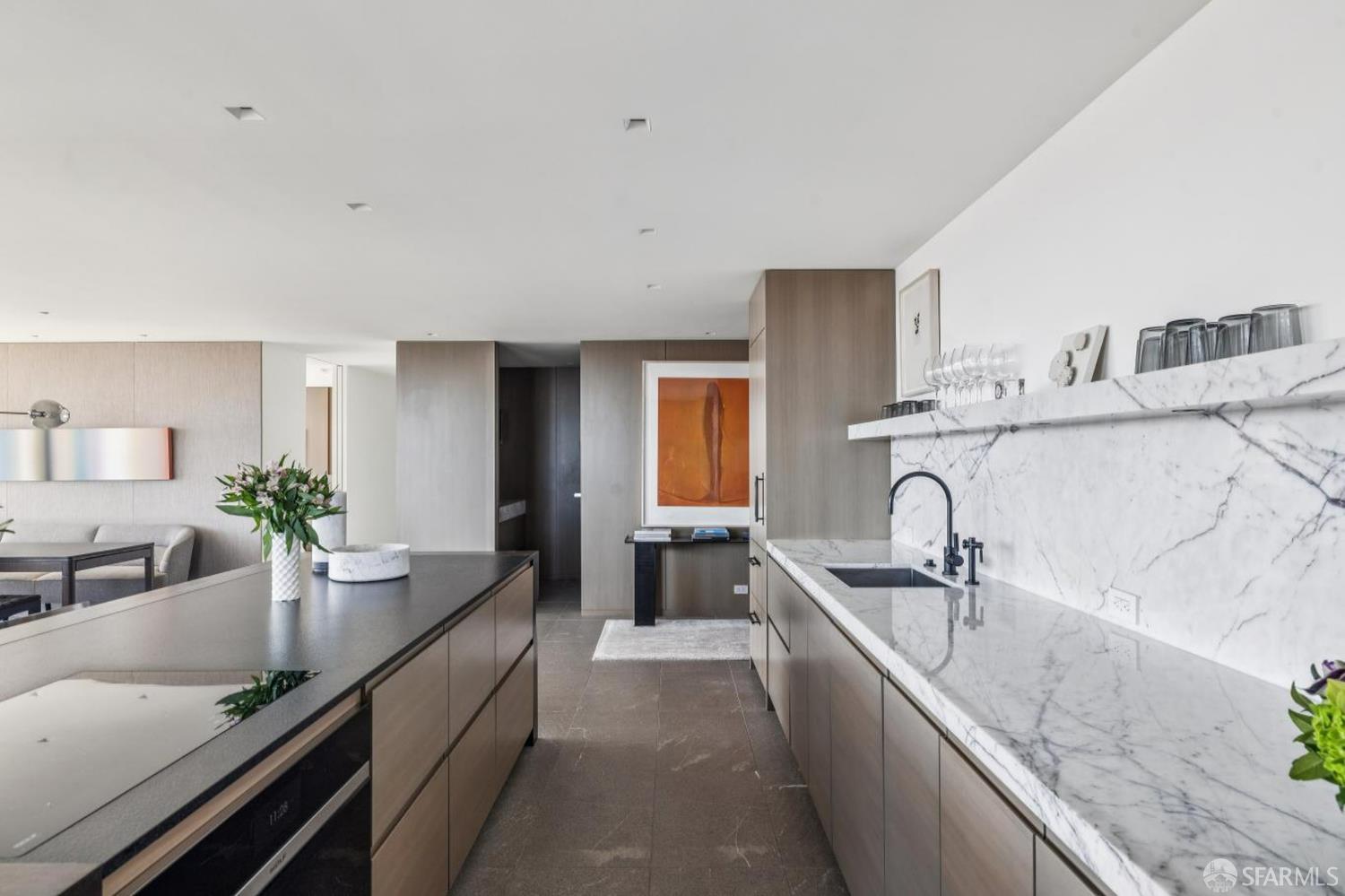 999 Green Street # 2404