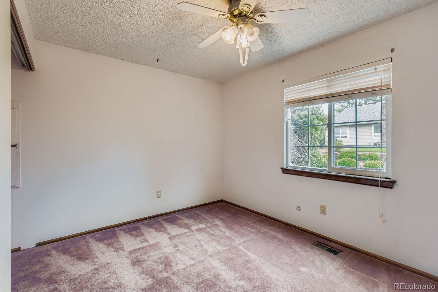 7628 S Pennsylvania Drive