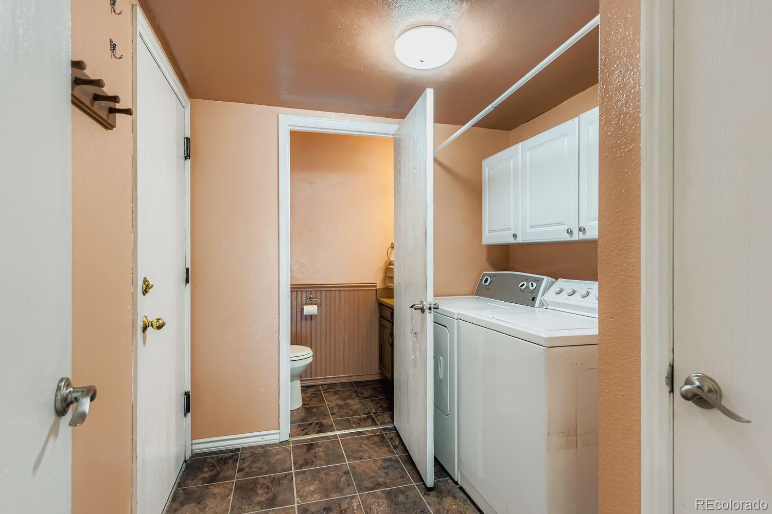 7628 S Pennsylvania Drive