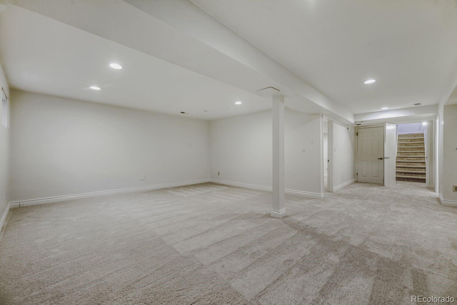 3871 E Euclid Avenue