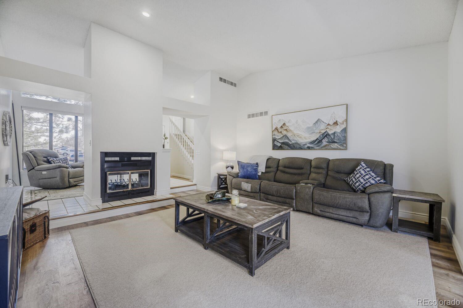 3871 E Euclid Avenue