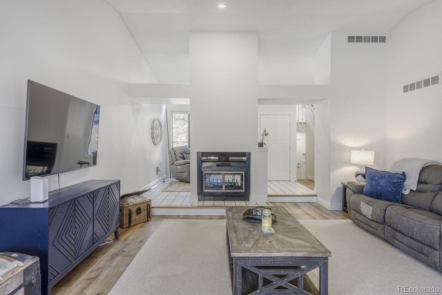 3871 E Euclid Avenue