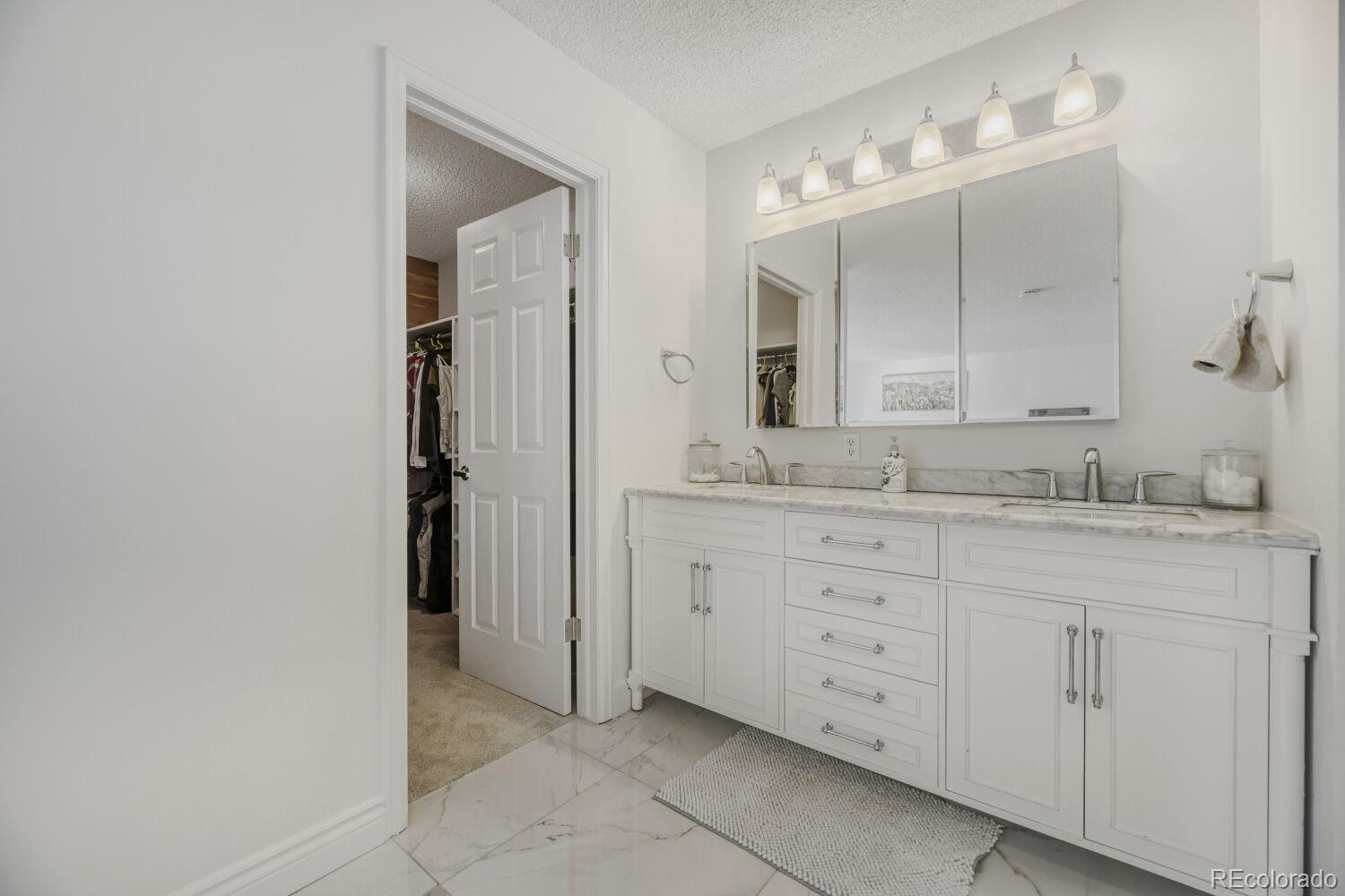 3871 E Euclid Avenue