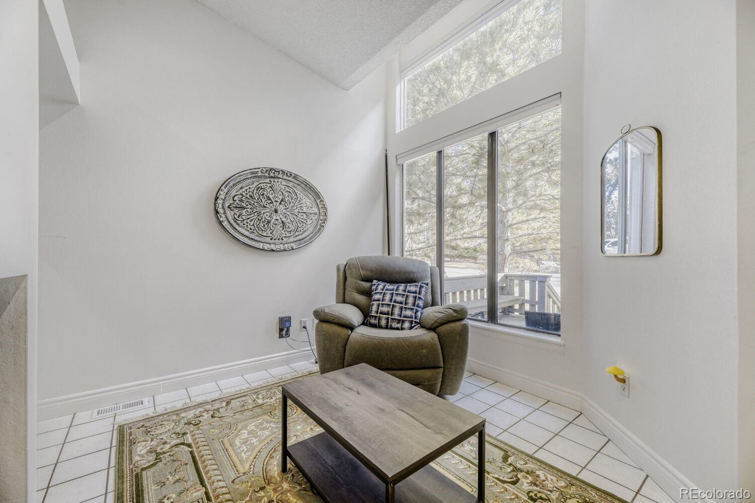 3871 E Euclid Avenue