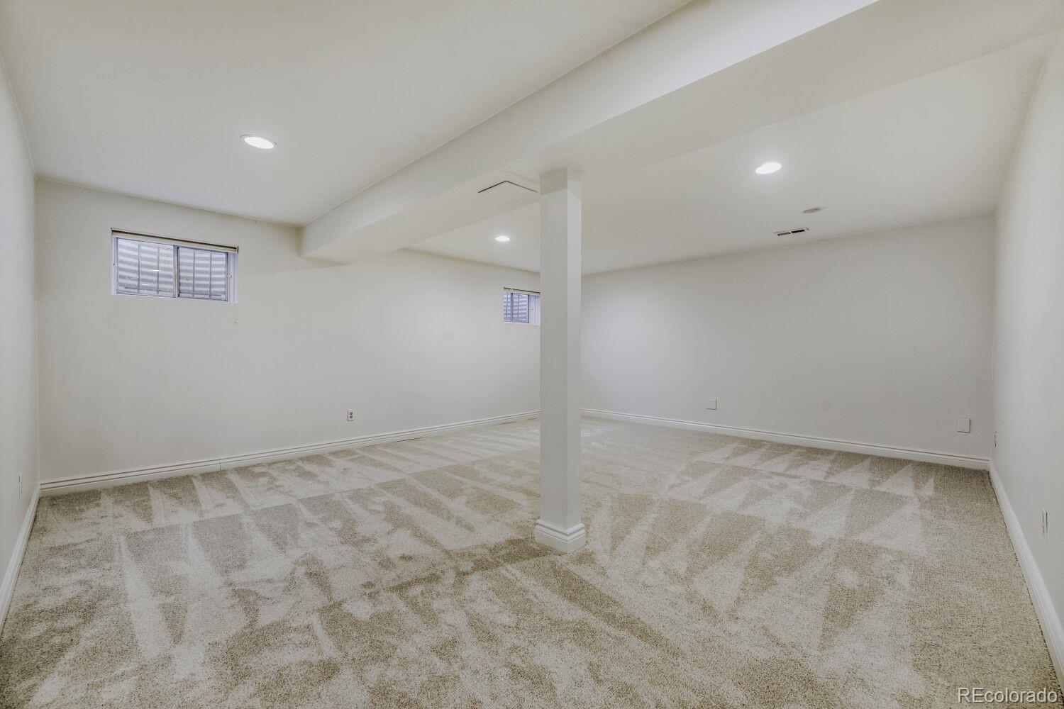 3871 E Euclid Avenue