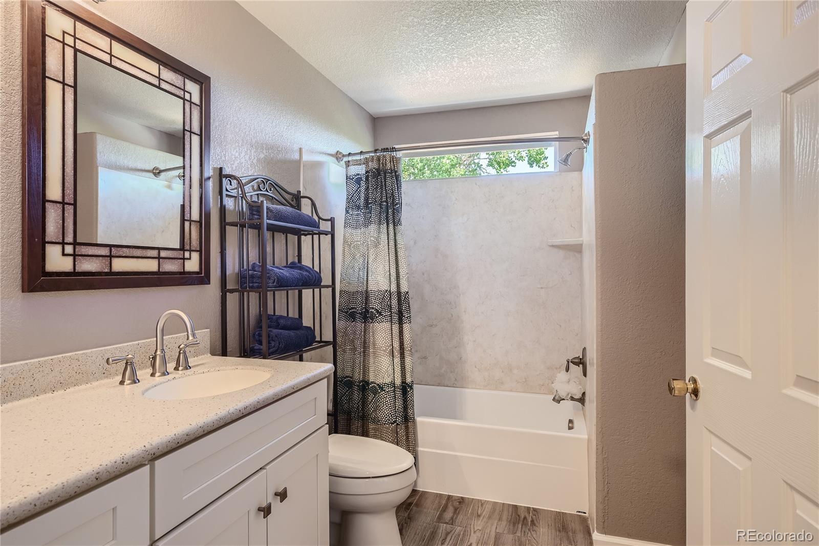 4945 Ashbrook Circle