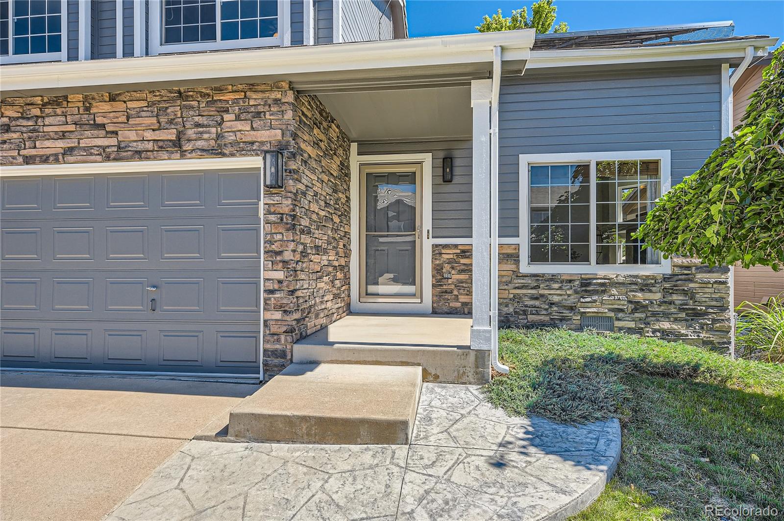 4945 Ashbrook Circle