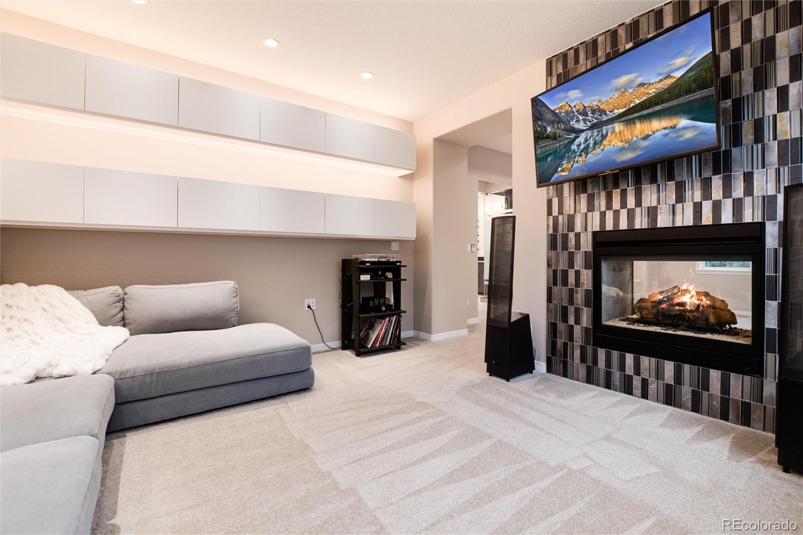 2584 Pemberly Avenue