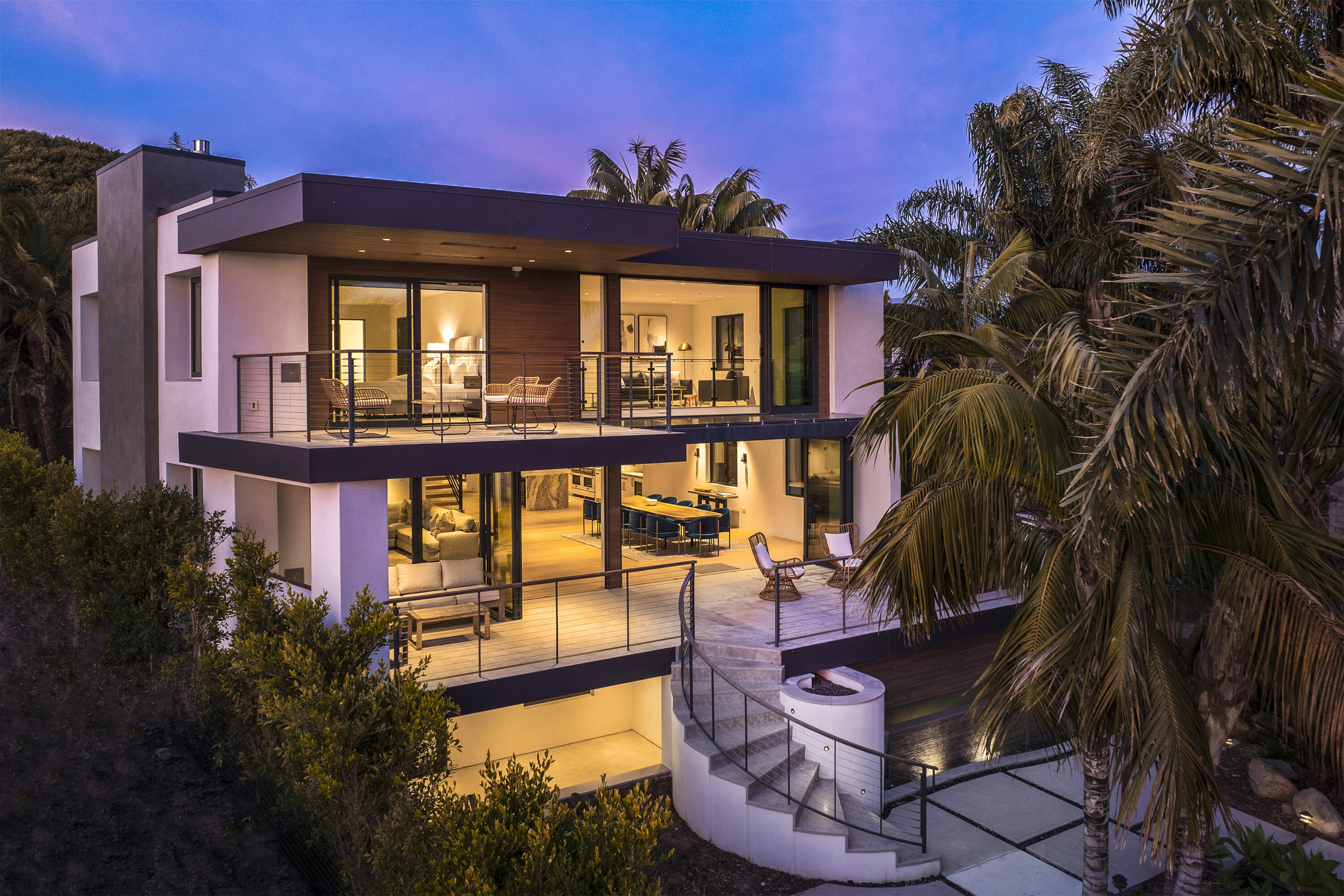 1547 Shoreline Drive