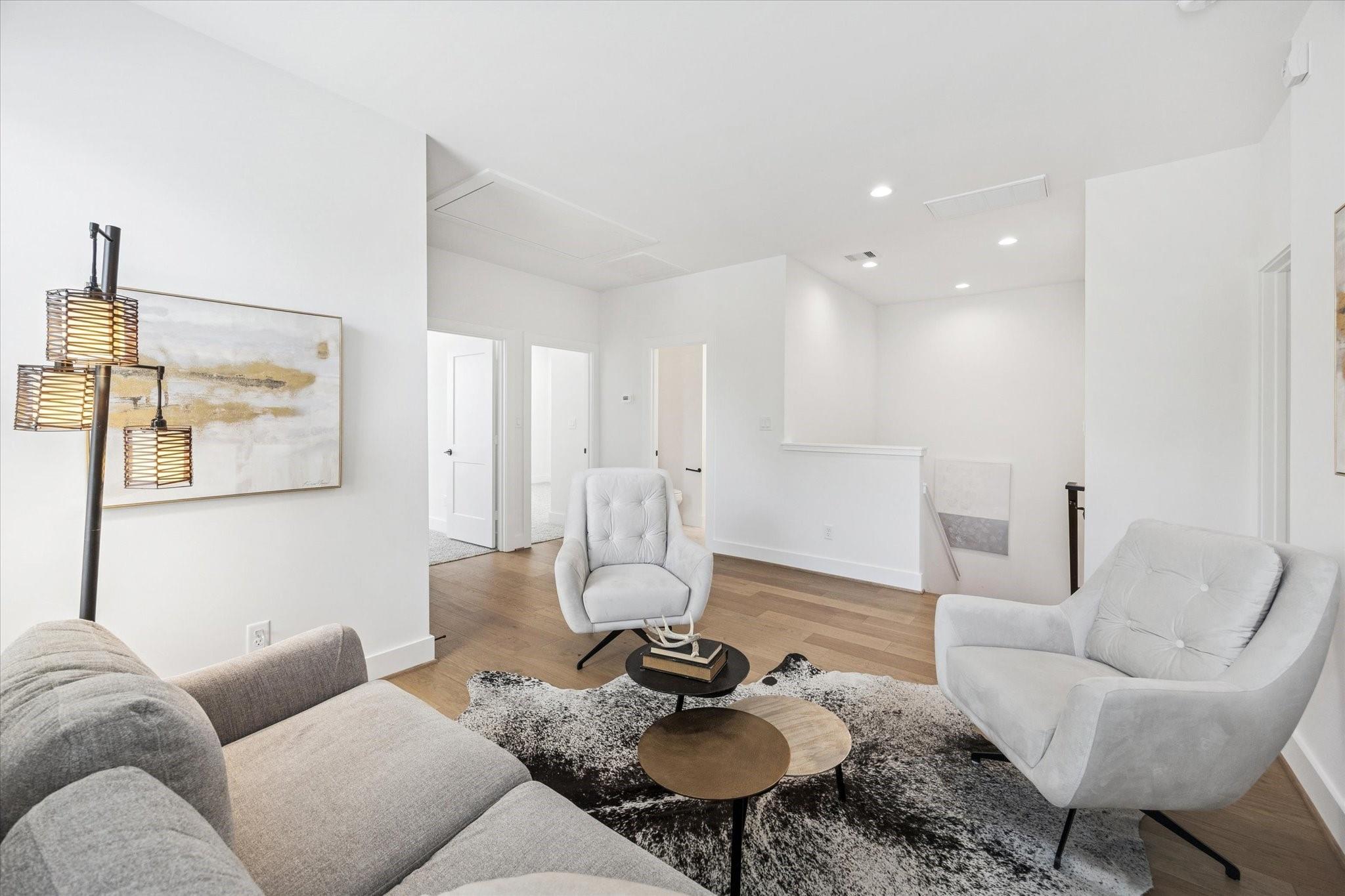 1830 W Tidwell Road
