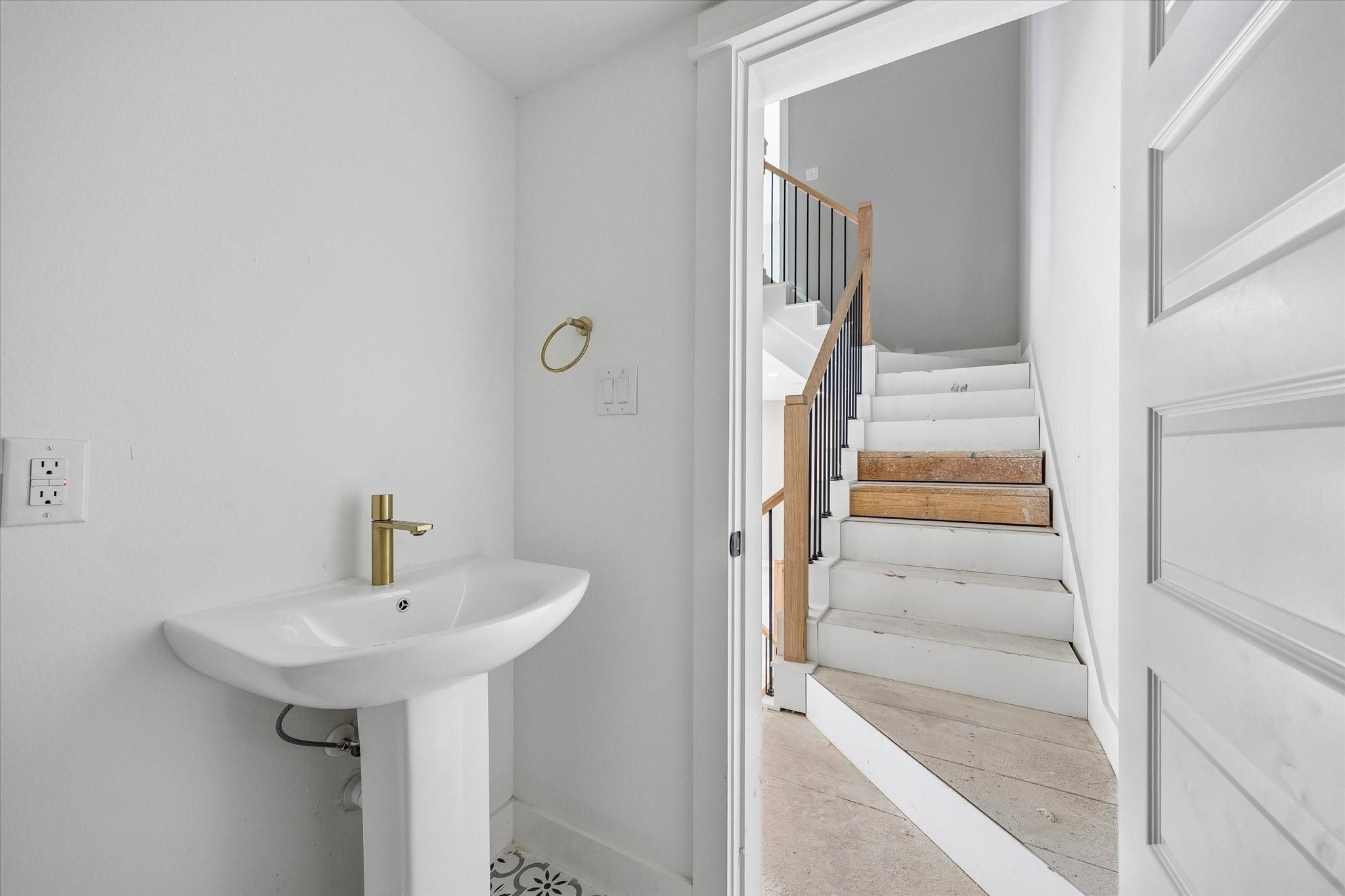 1185 W 19th Street