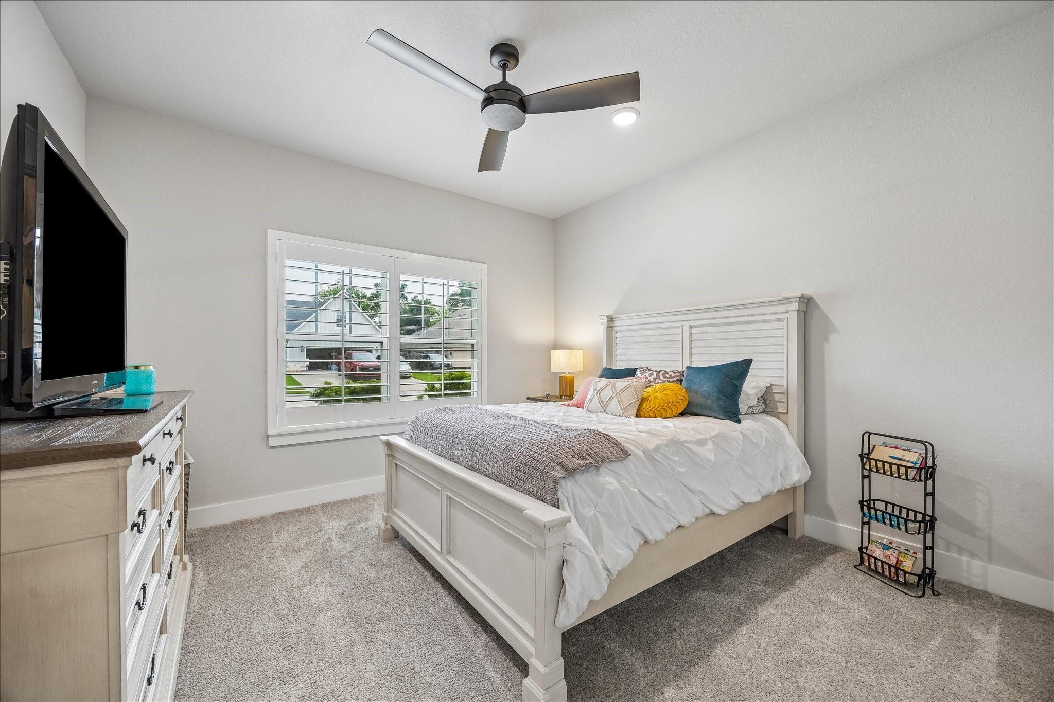 111 Creekside Lane