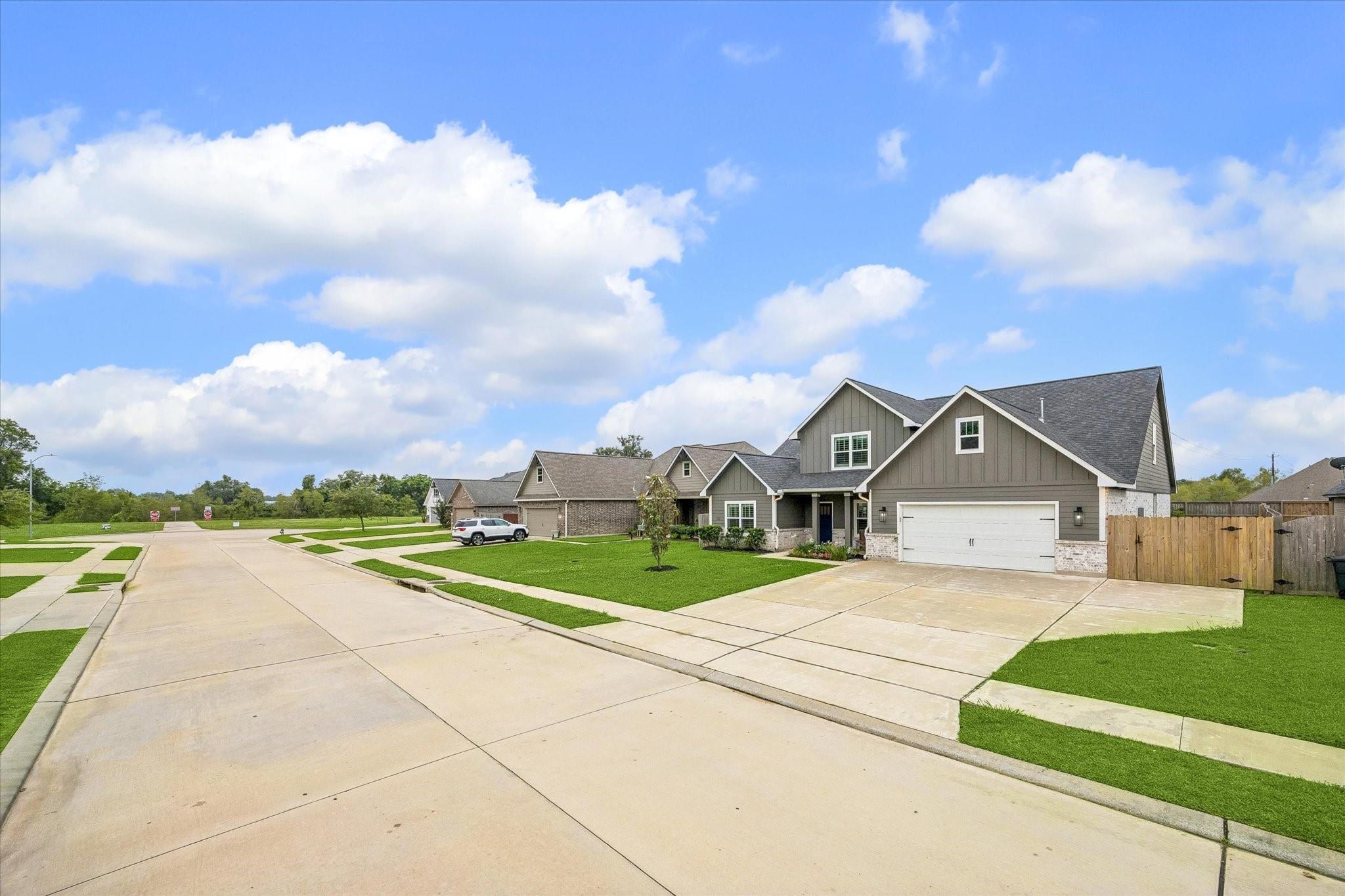 111 Creekside Lane