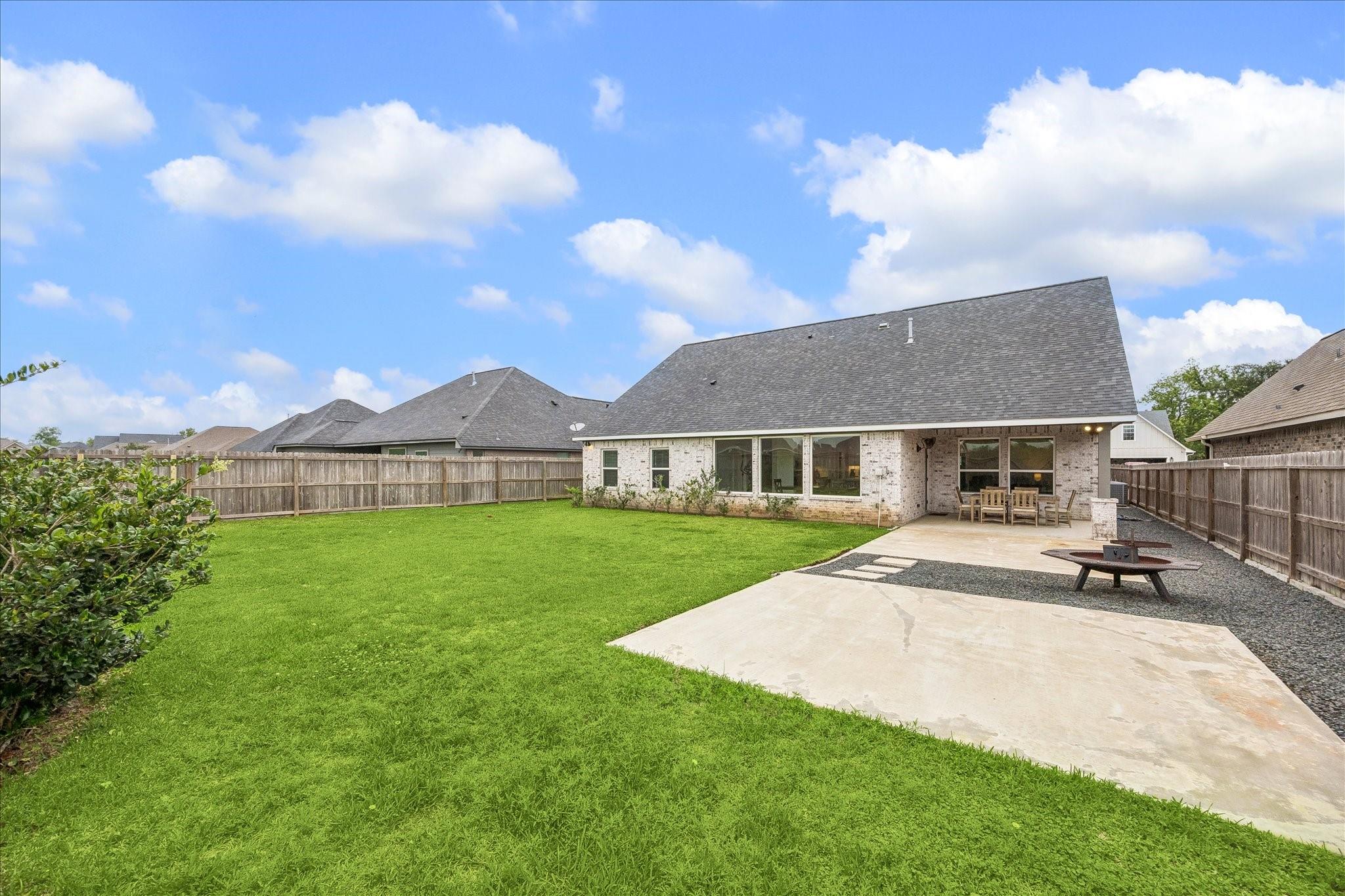 111 Creekside Lane