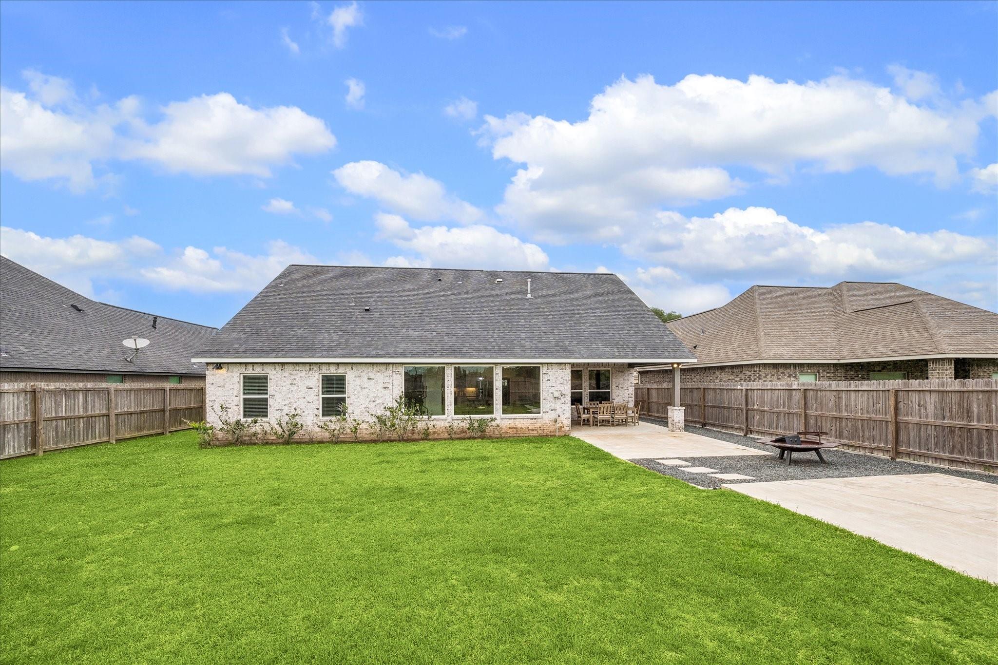 111 Creekside Lane