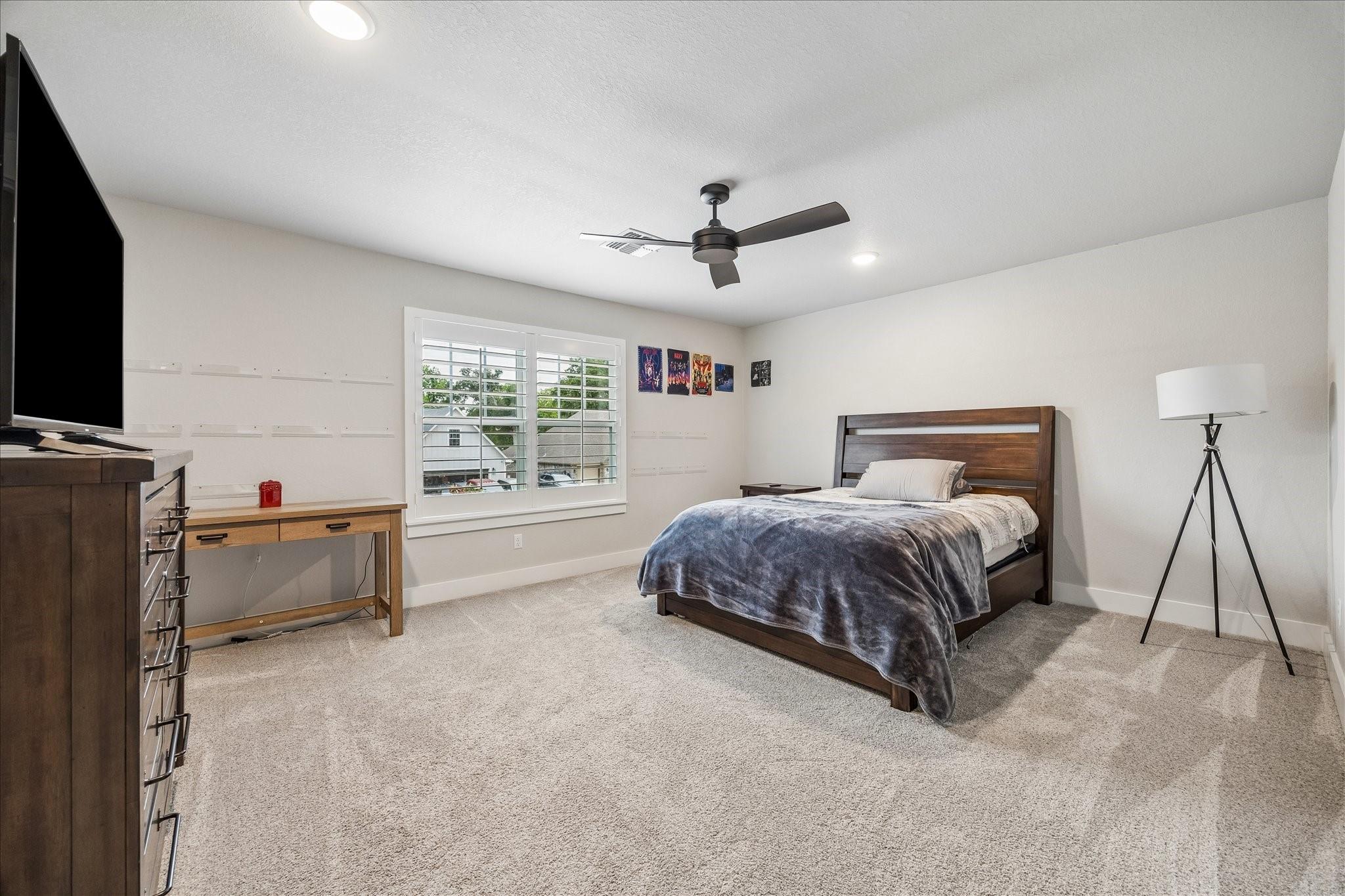 111 Creekside Lane