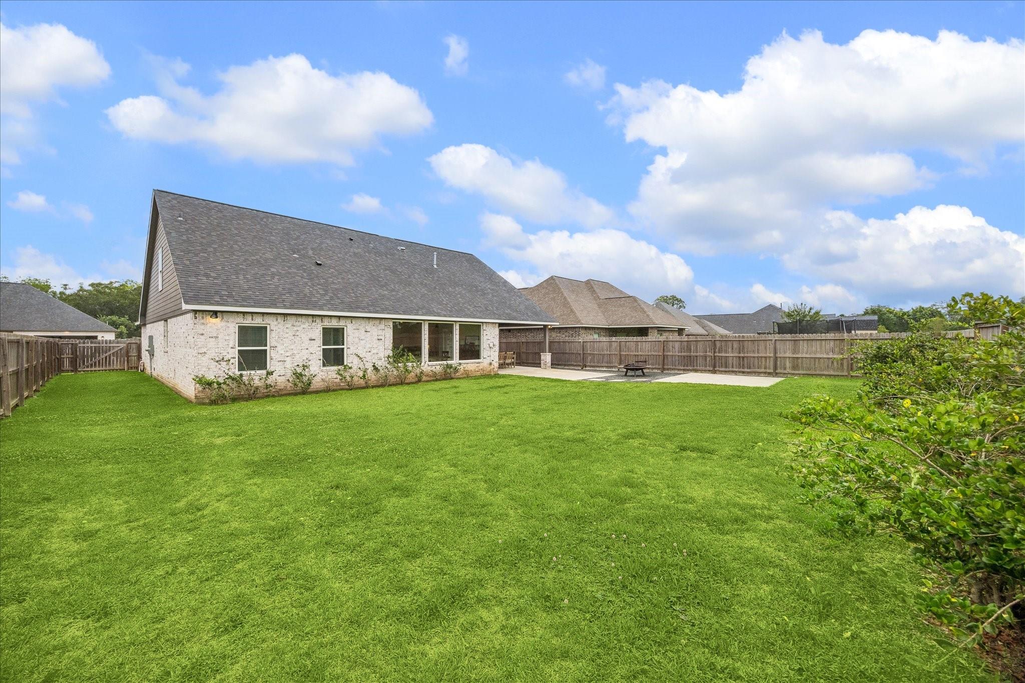 111 Creekside Lane