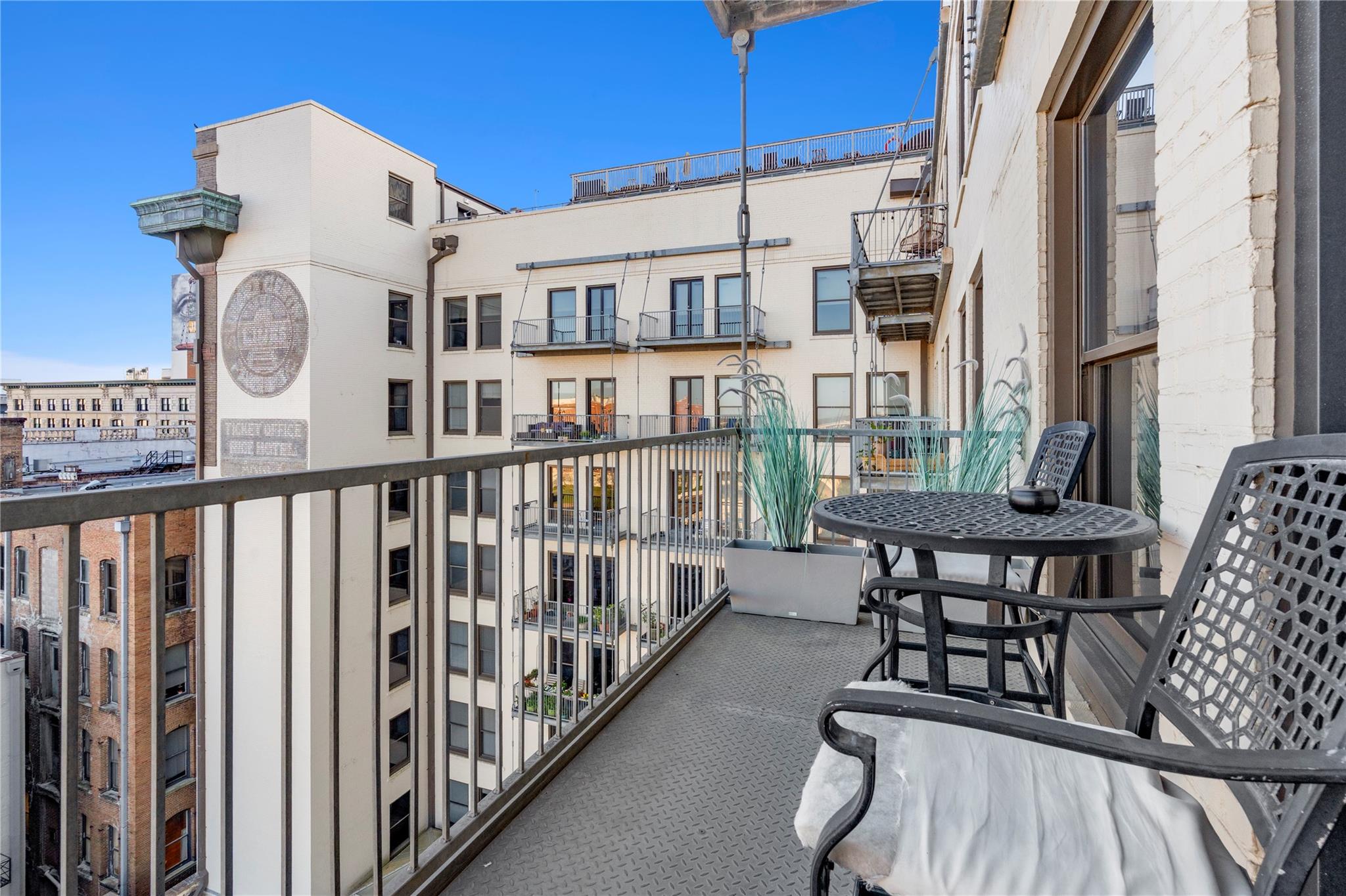 915 Franklin Street # 8J