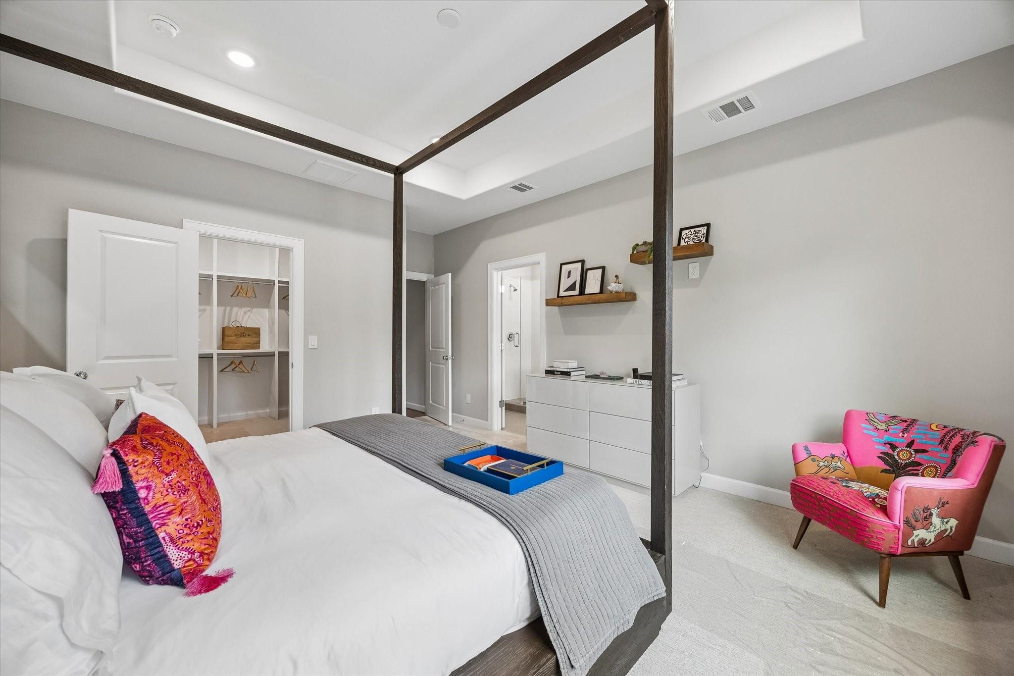5211 Amber Sunrise Drive