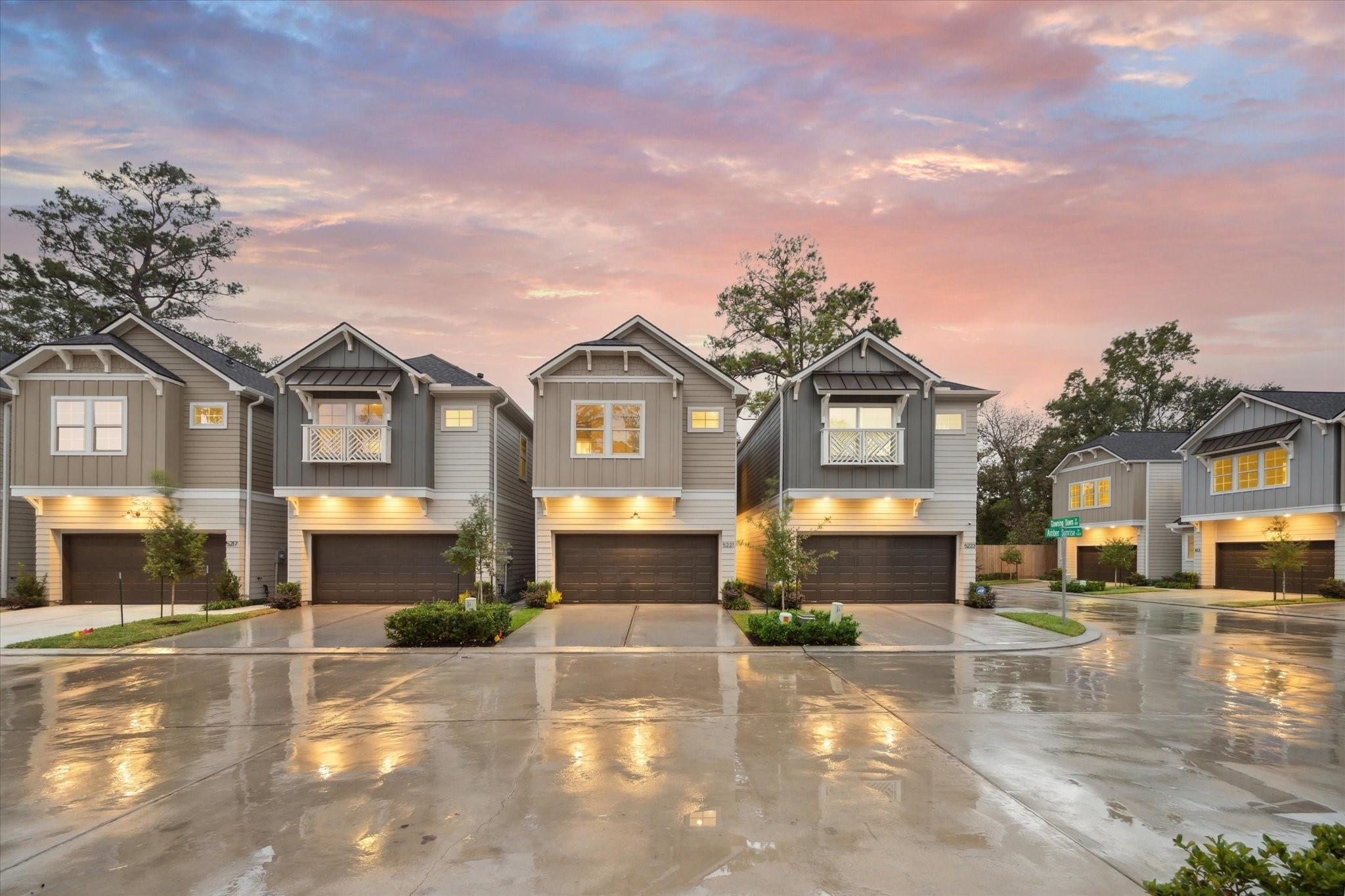 5211 Amber Sunrise Drive