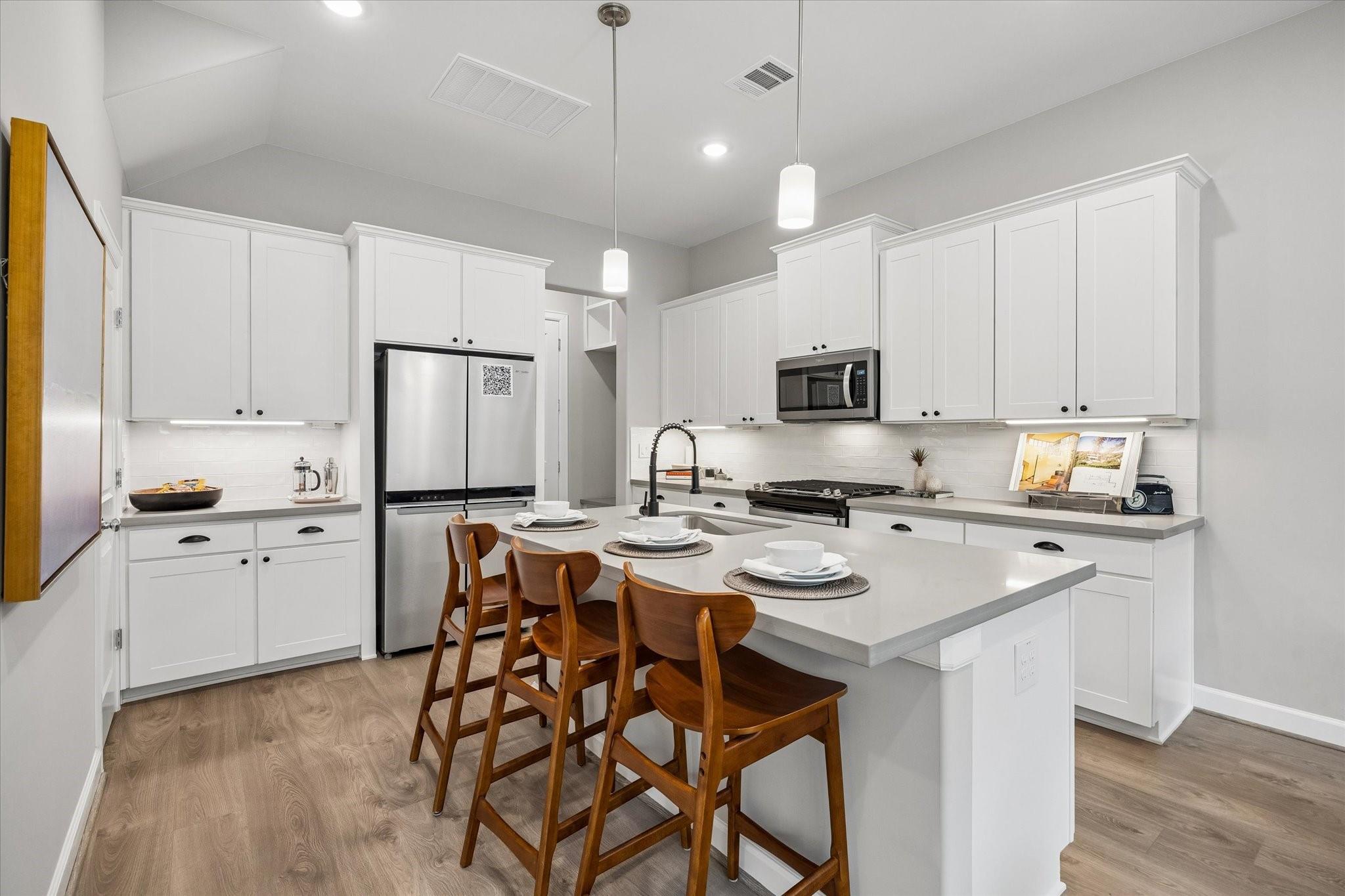 5211 Amber Sunrise Drive