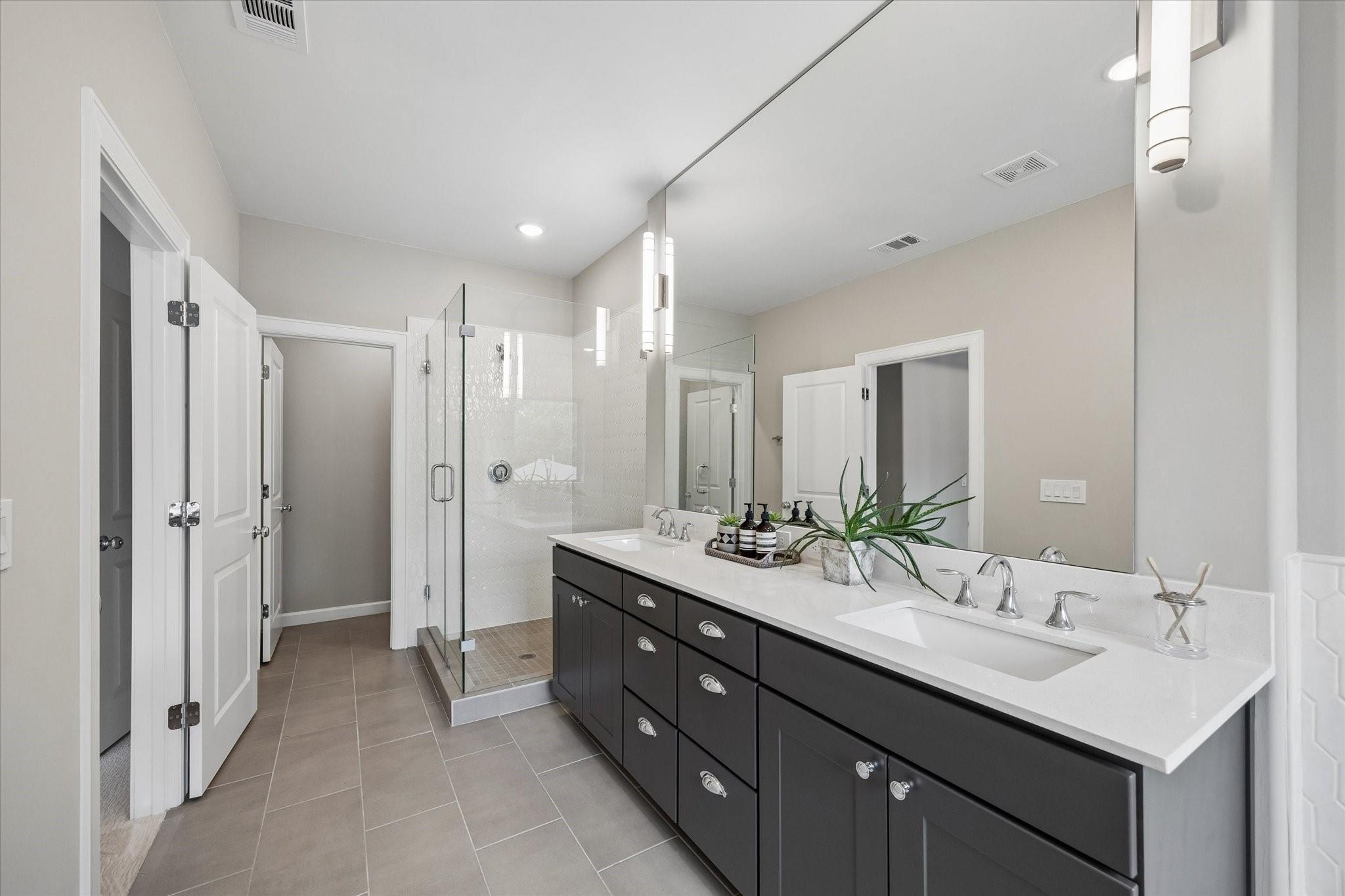 5211 Amber Sunrise Drive