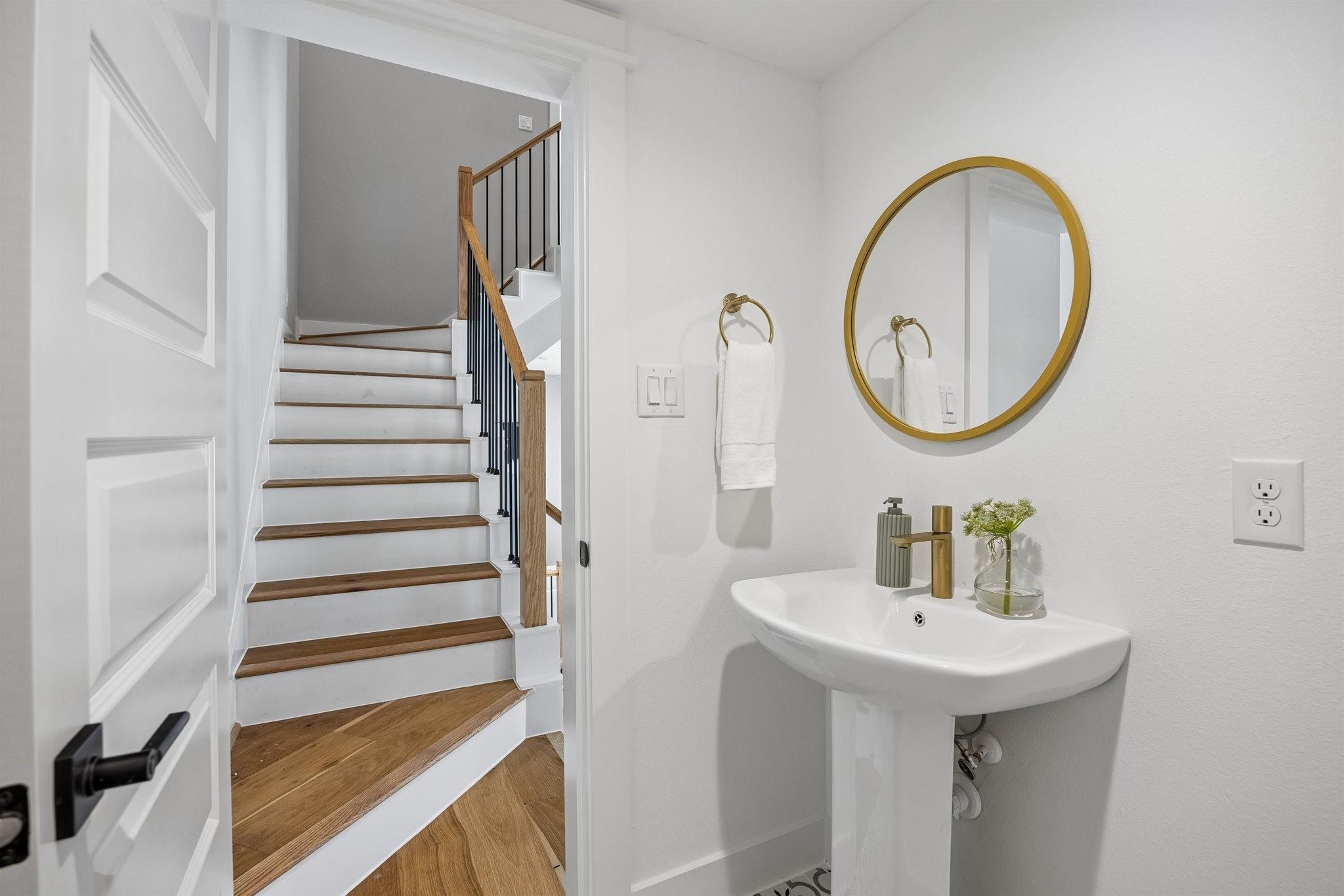 1187 W 19th Street