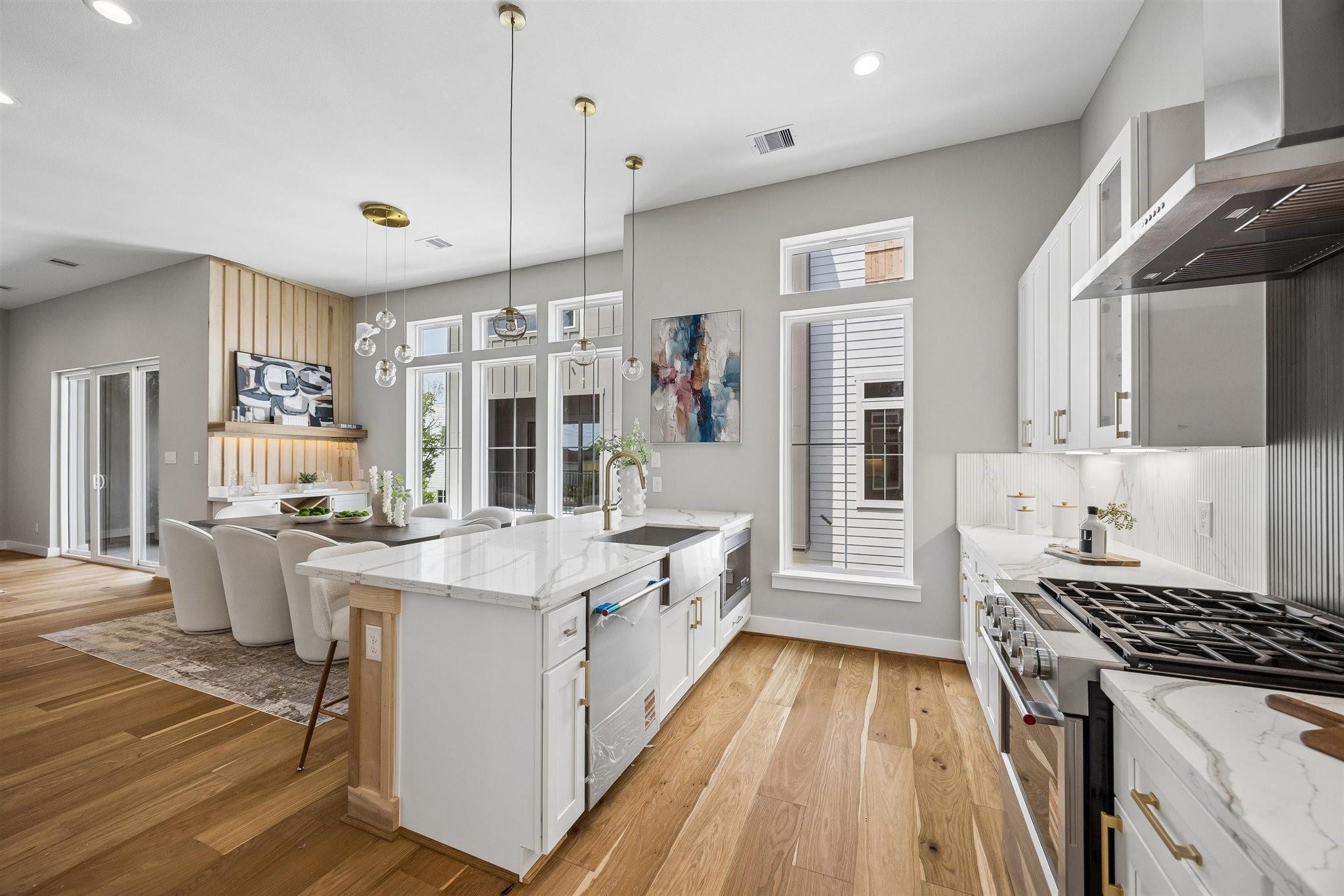 1187 W 19th Street