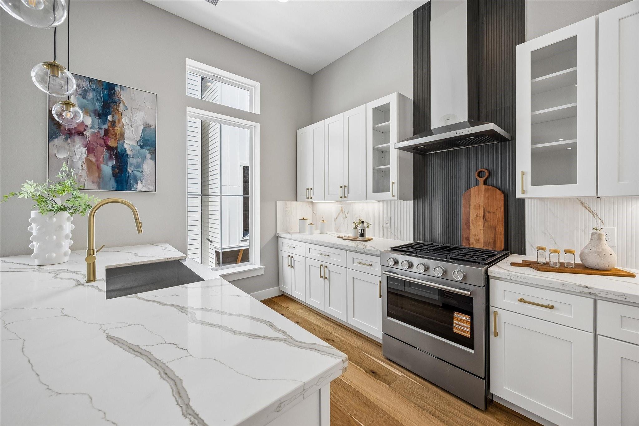 1187 W 19th Street