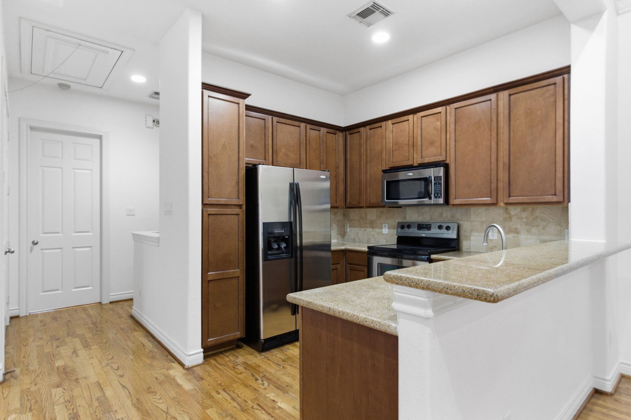 1303 Sherwood Point Lane