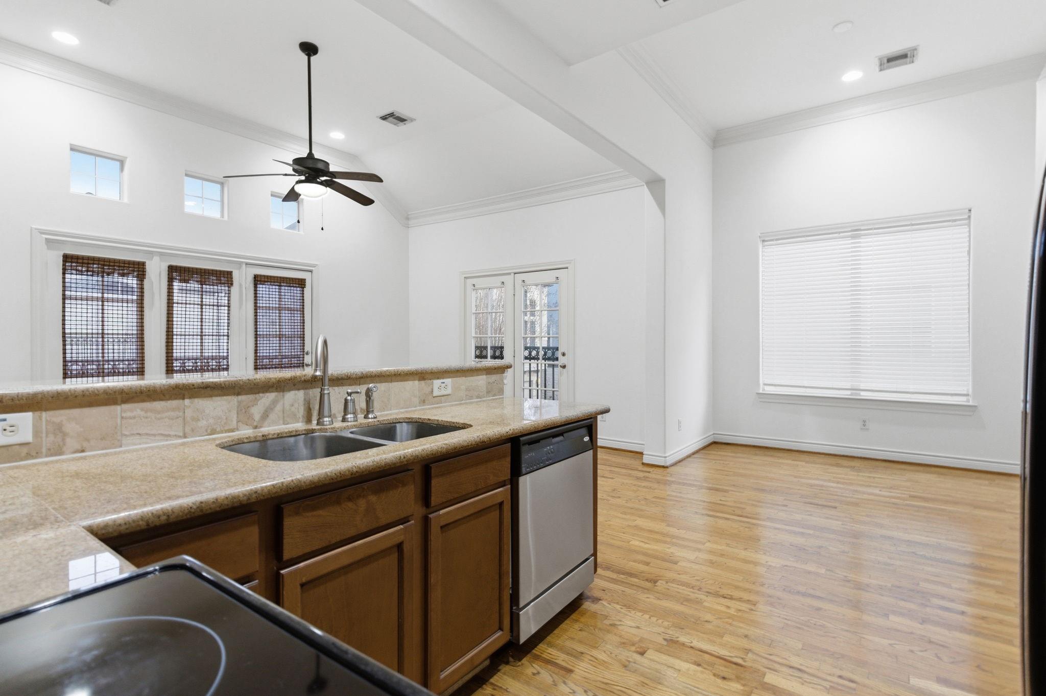 1303 Sherwood Point Lane