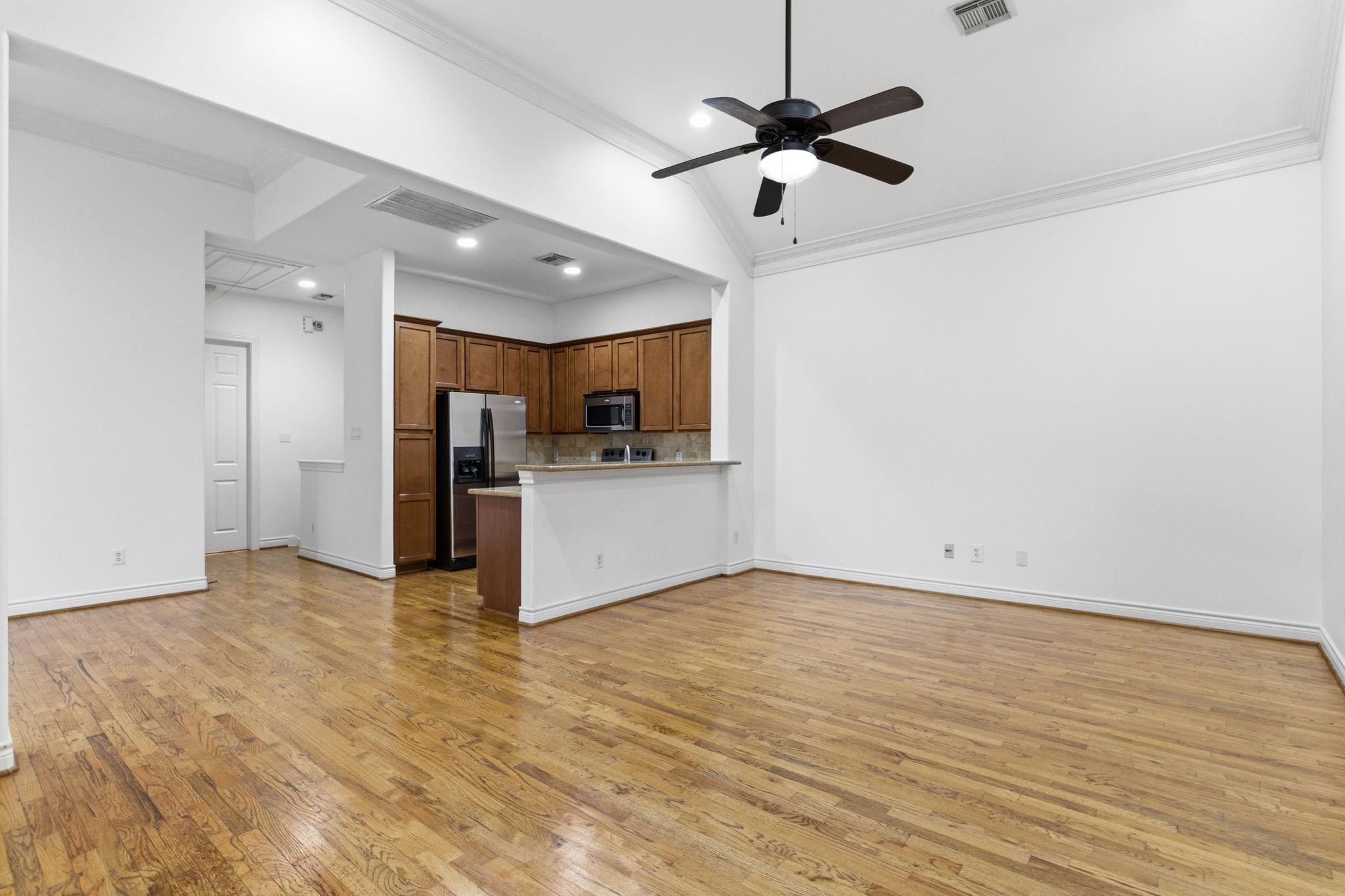 1303 Sherwood Point Lane