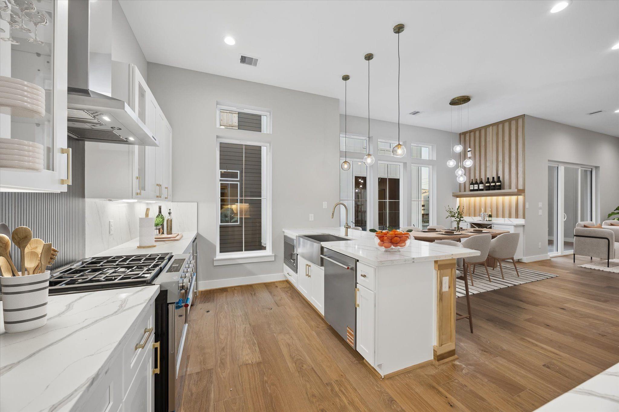 1181 W 19th Street