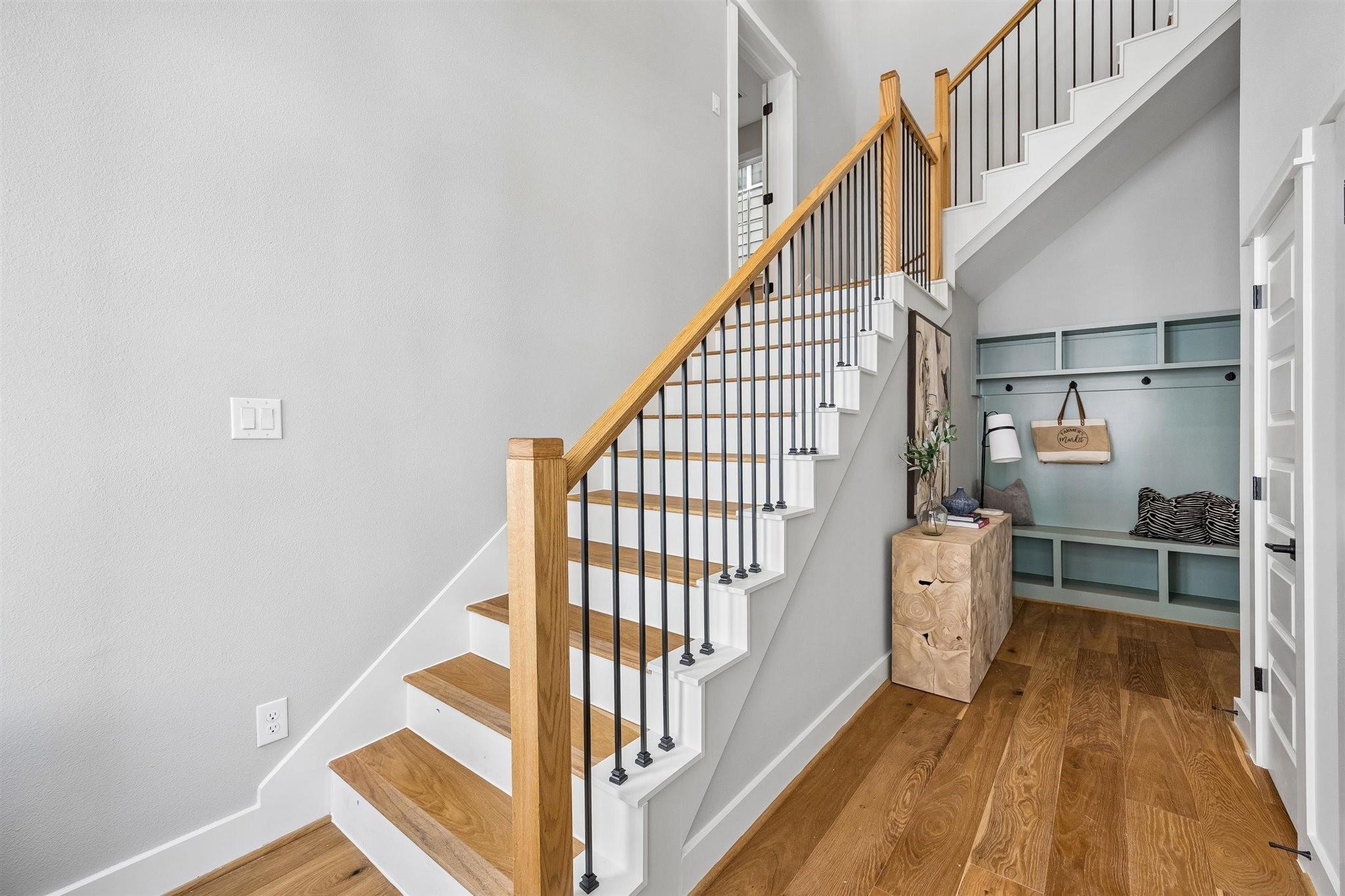 1181 W 19th Street