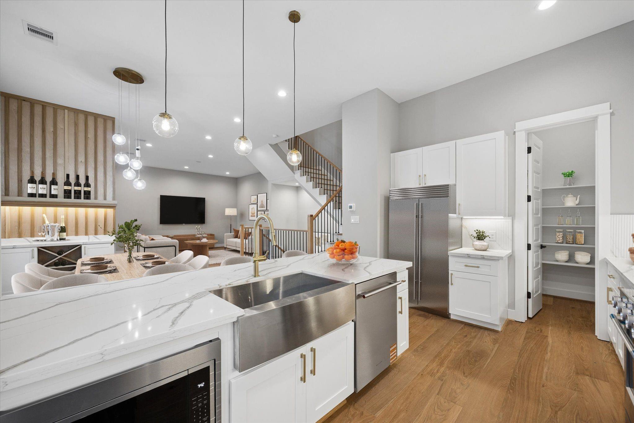 1181 W 19th Street