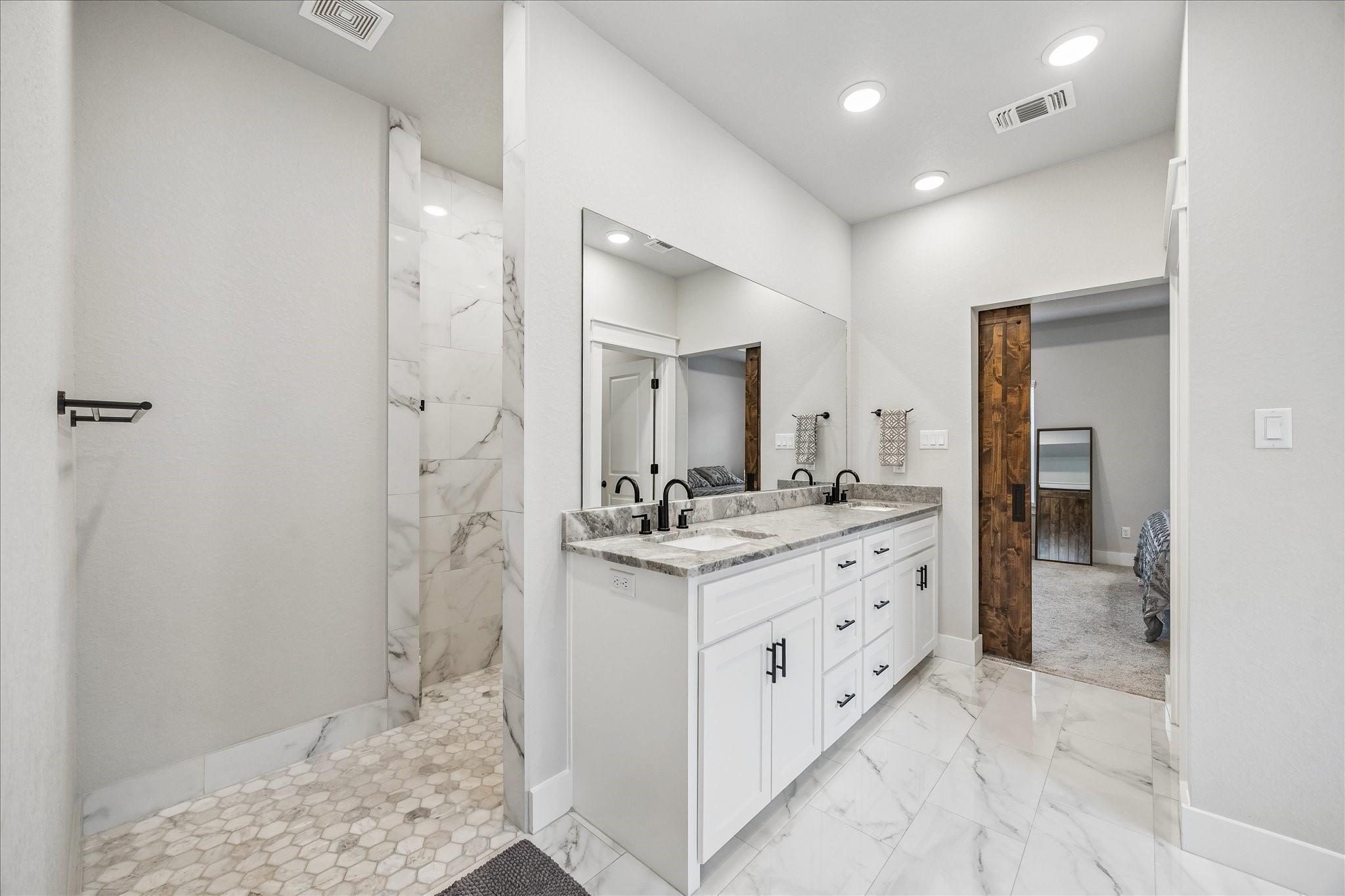 111 Creekside Lane