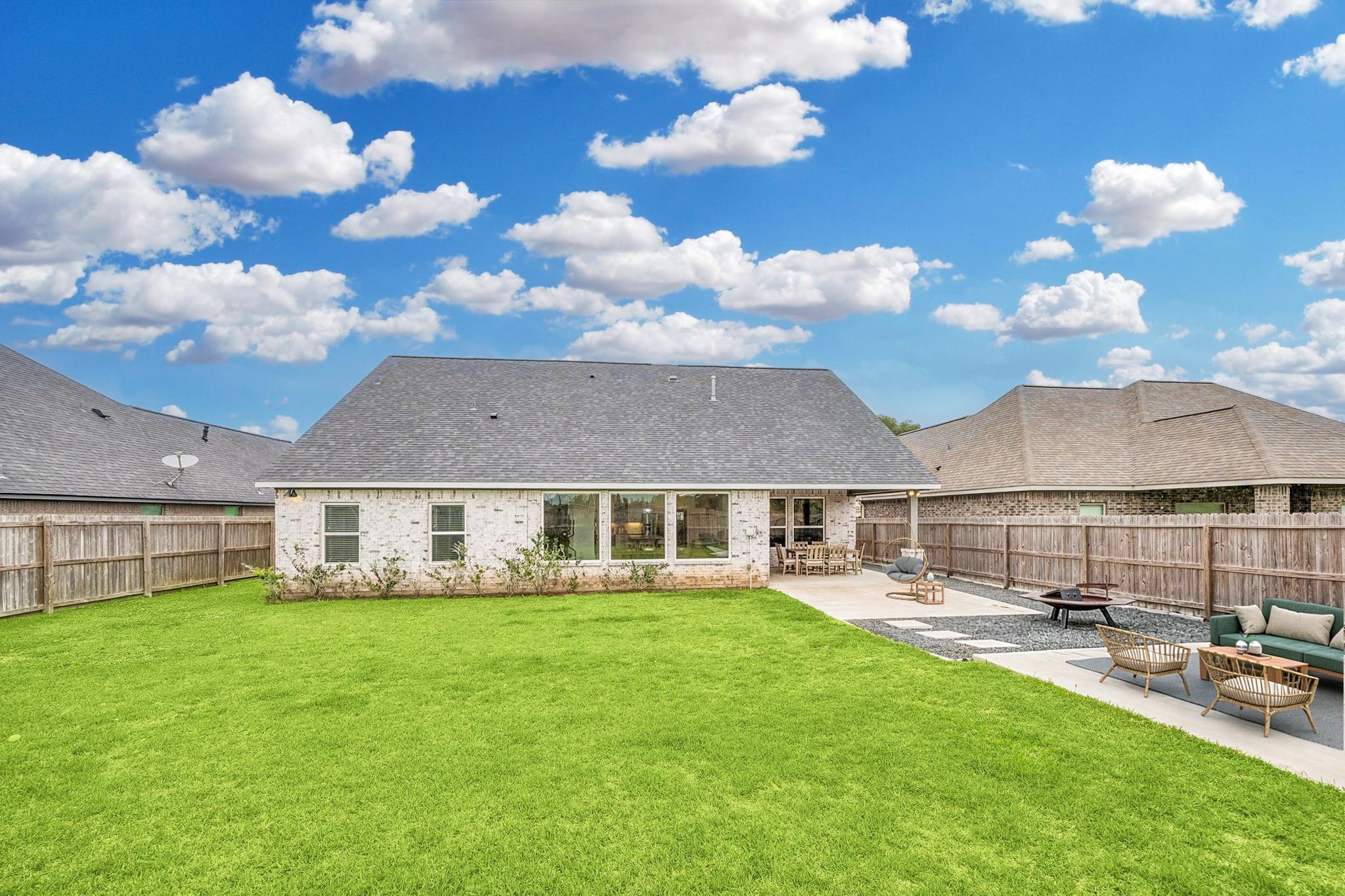 111 Creekside Lane