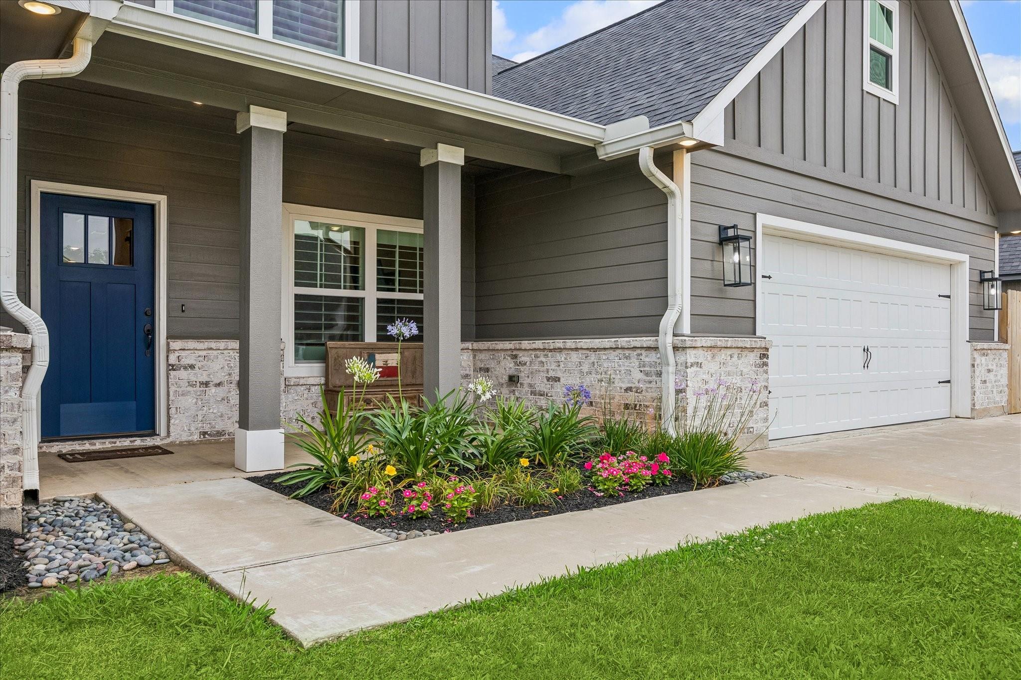 111 Creekside Lane
