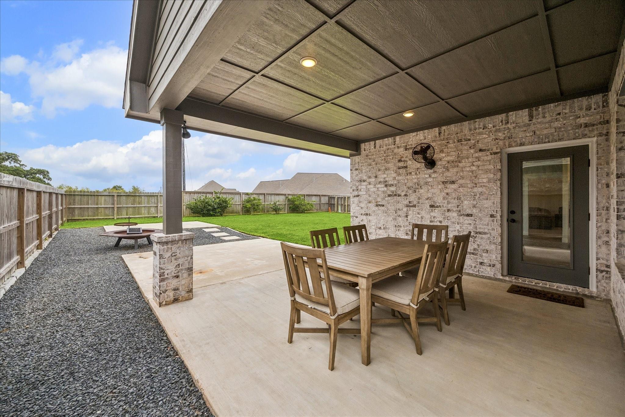 111 Creekside Lane