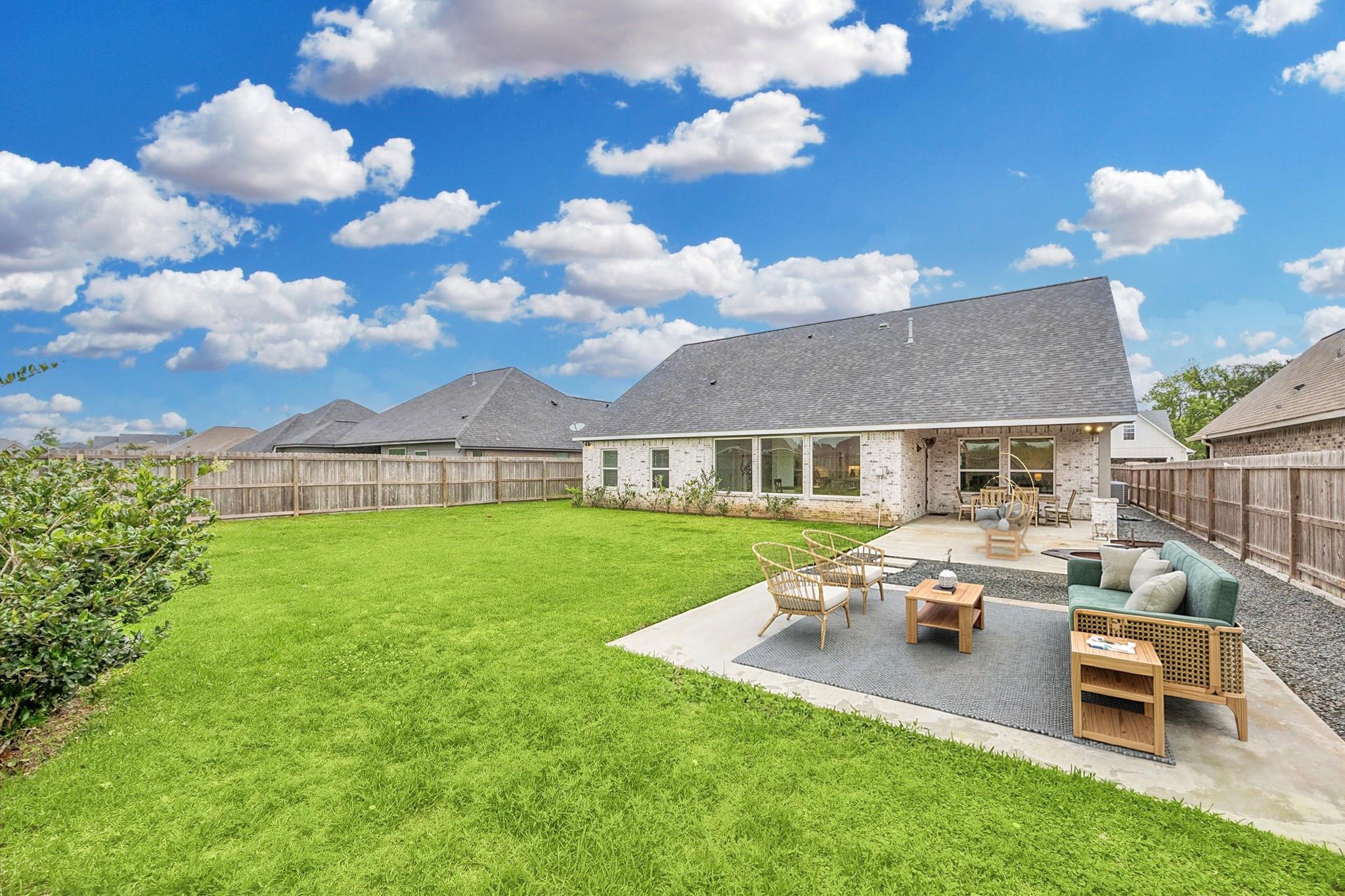 111 Creekside Lane