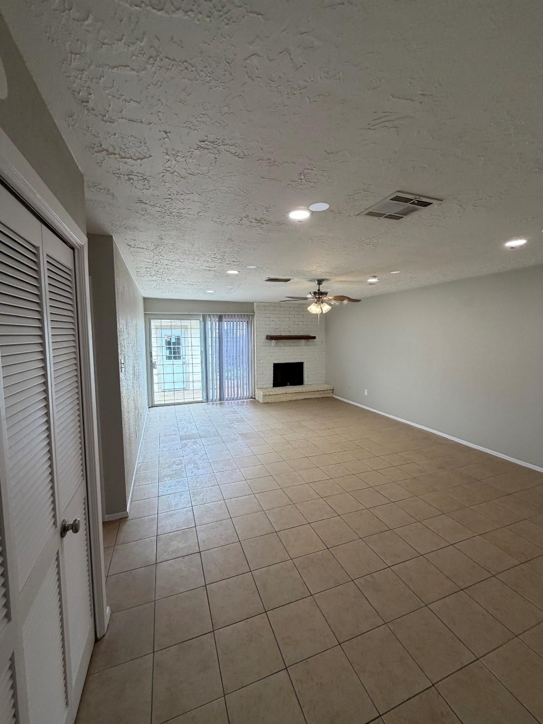6423 S Briar Bayou Drive