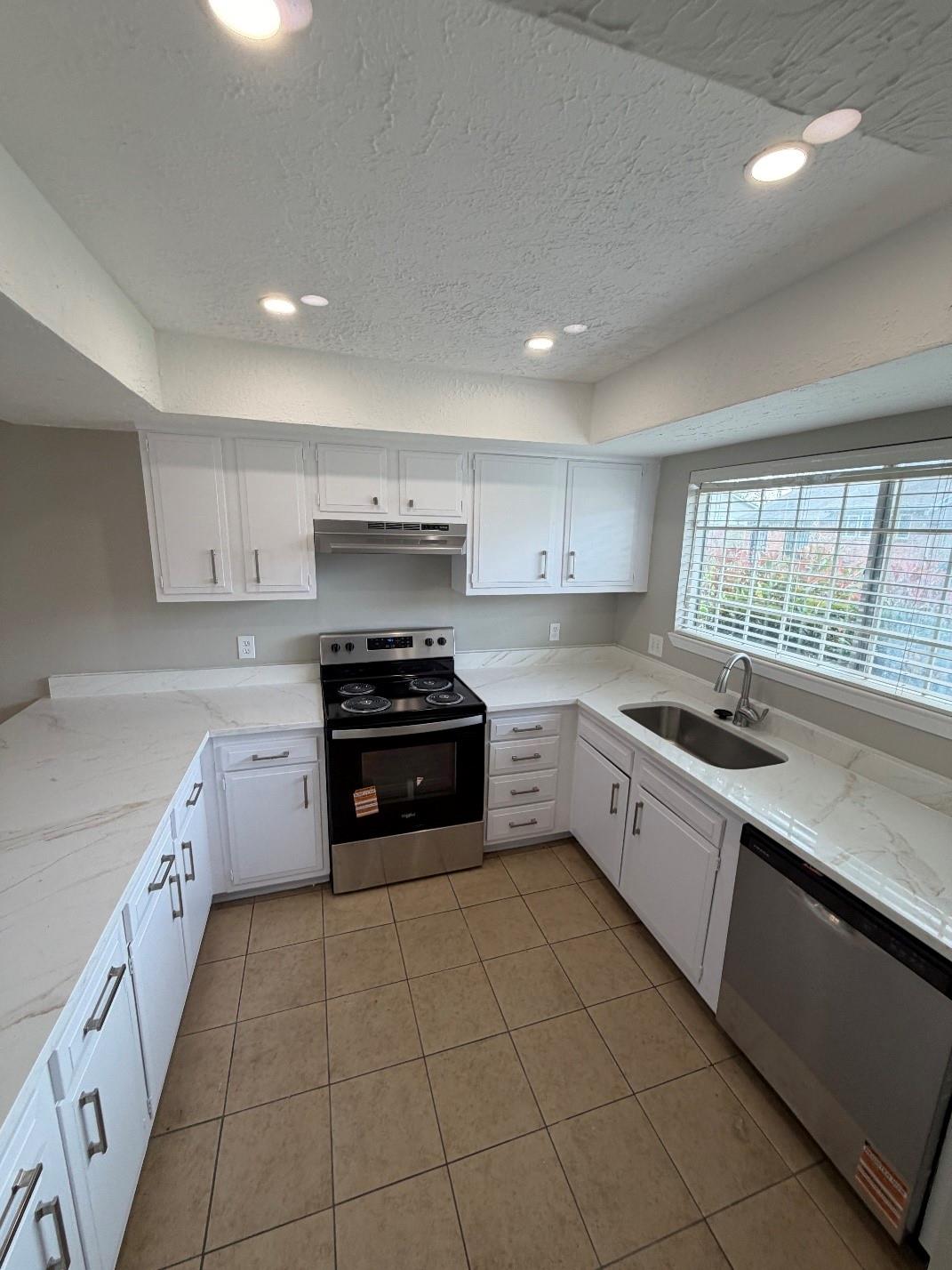 6423 S Briar Bayou Drive