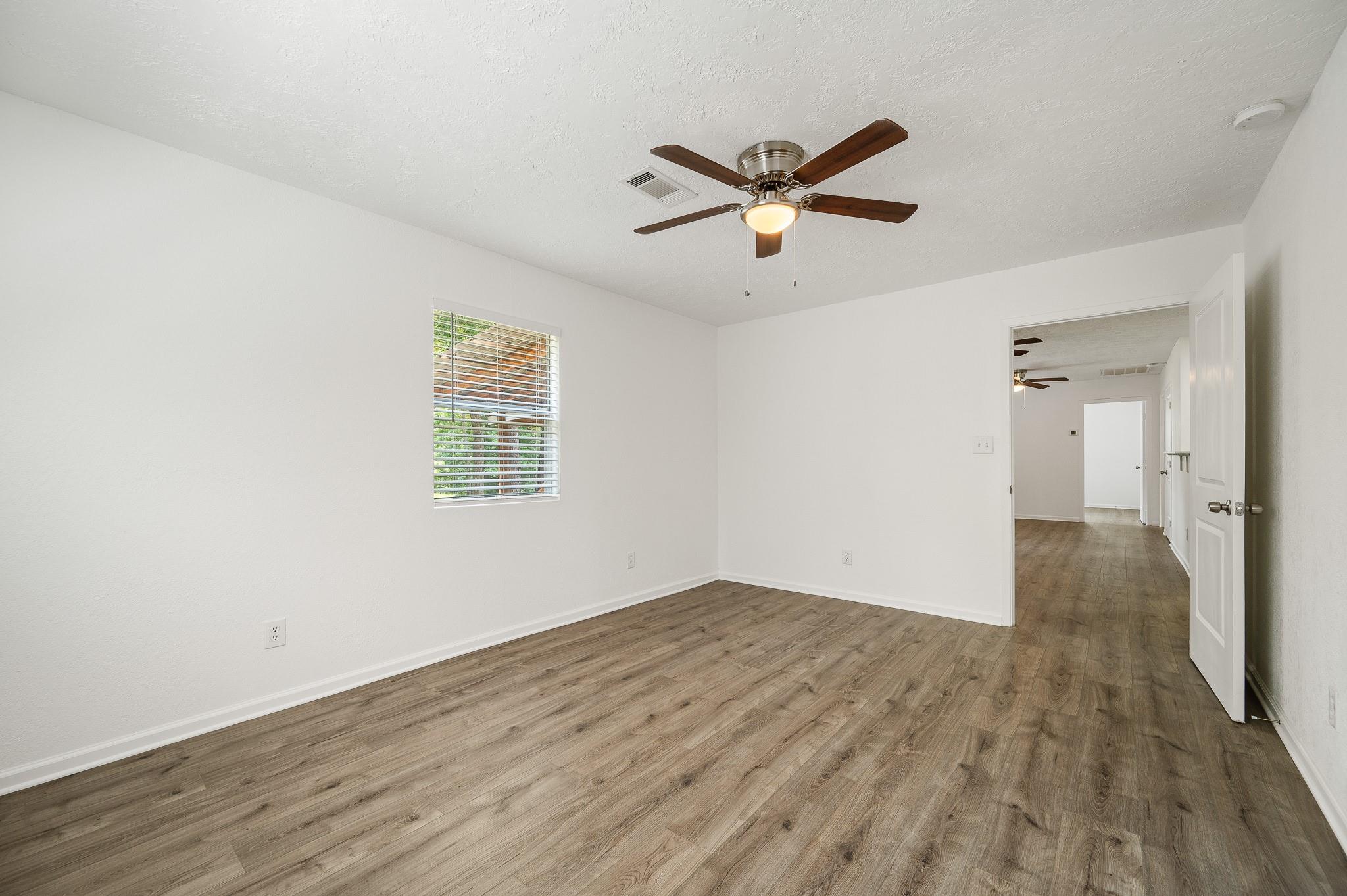 61 Hicks Loop W