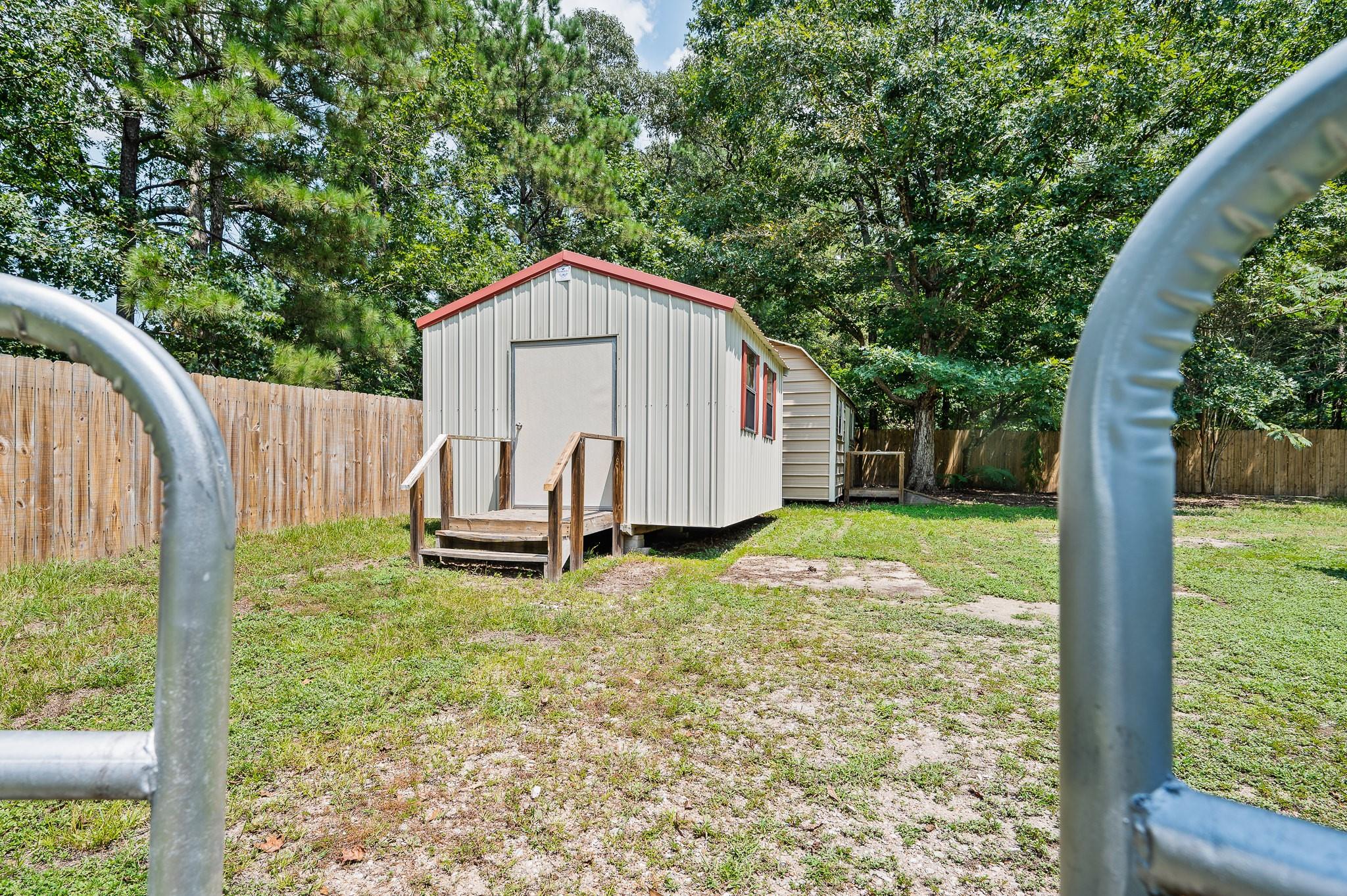 61 Hicks Loop W