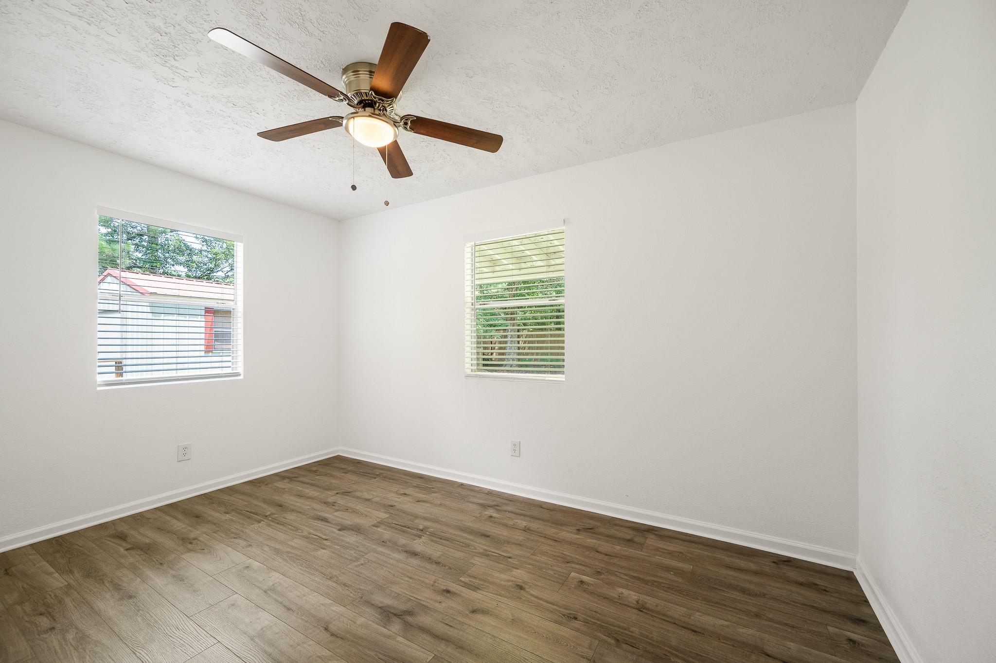61 Hicks Loop W