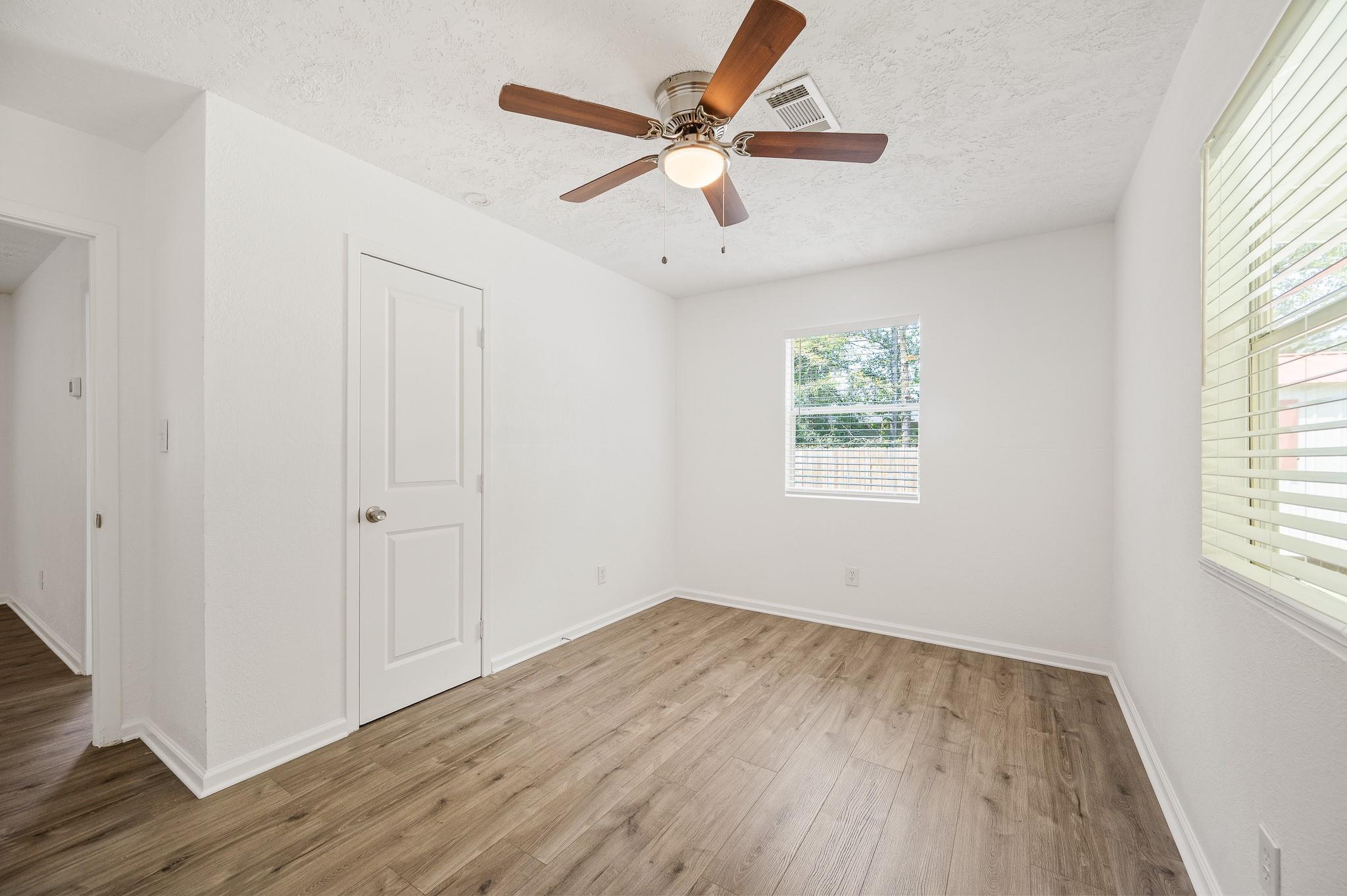 61 Hicks Loop W
